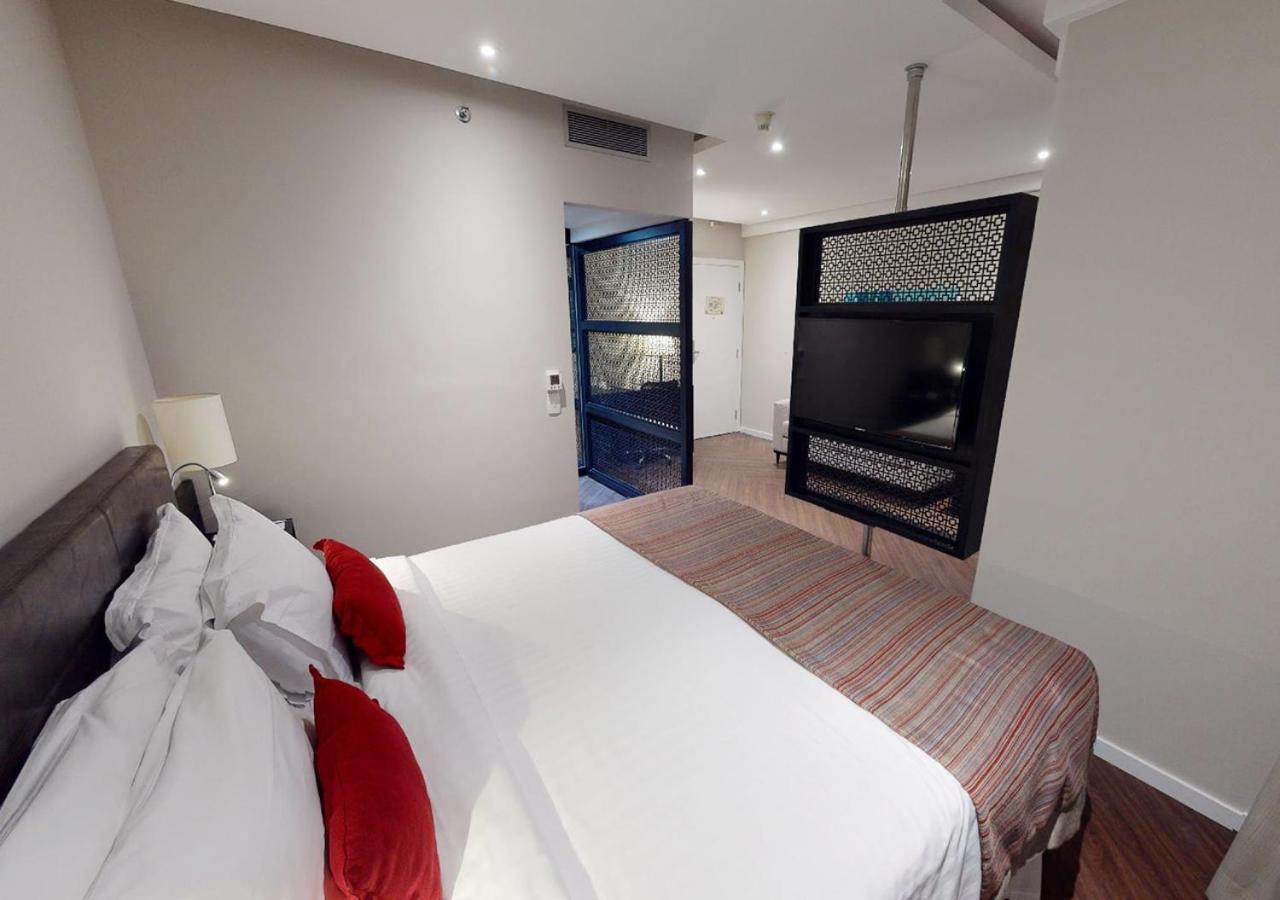 Deluxe Junior Suite - Photo 3