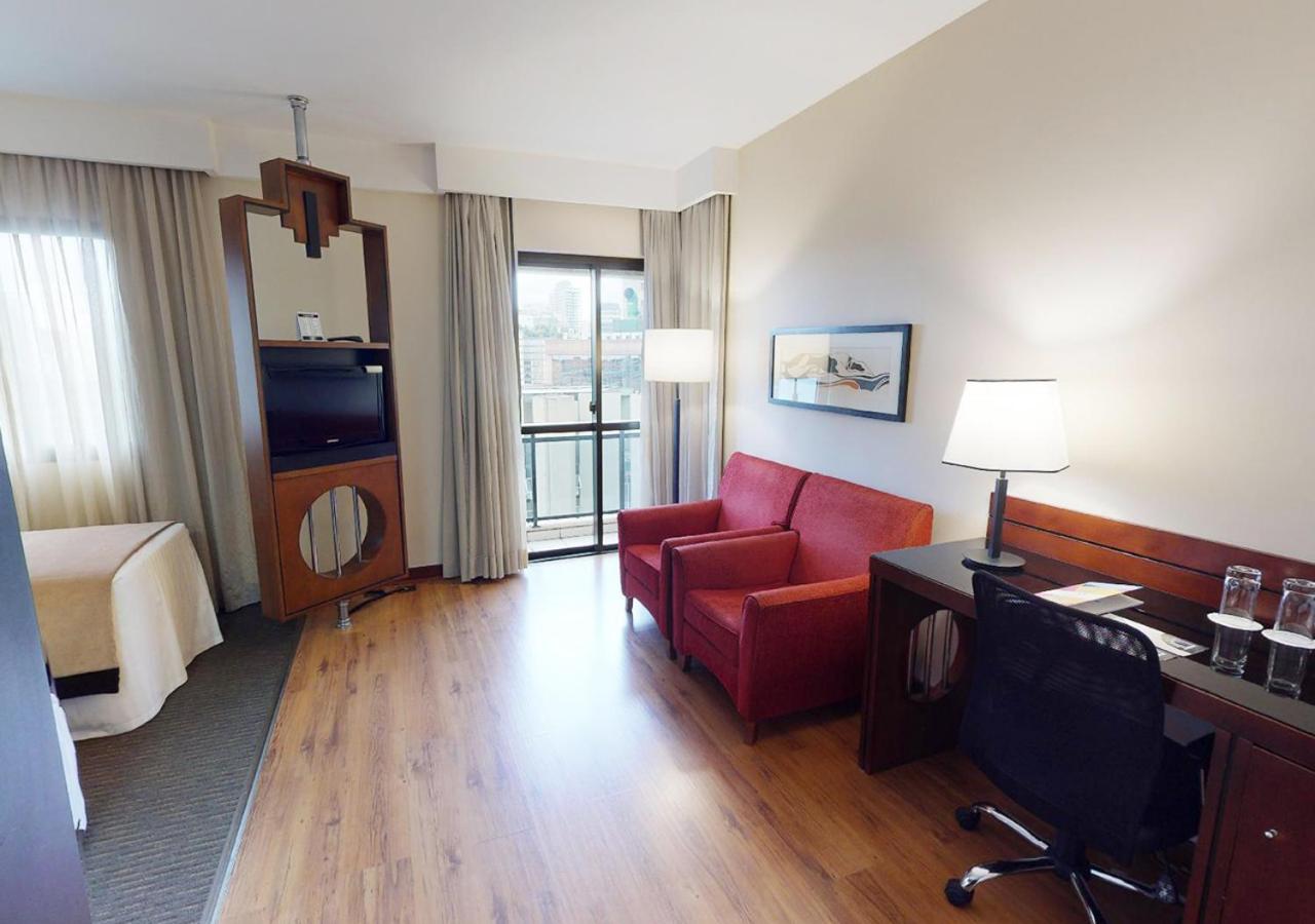 Standard Suite - Photo 1