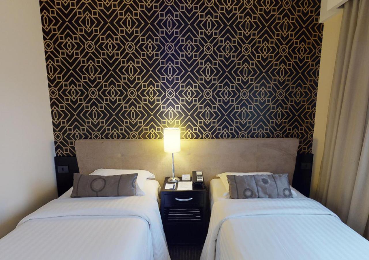 Standard Suite - Photo 4