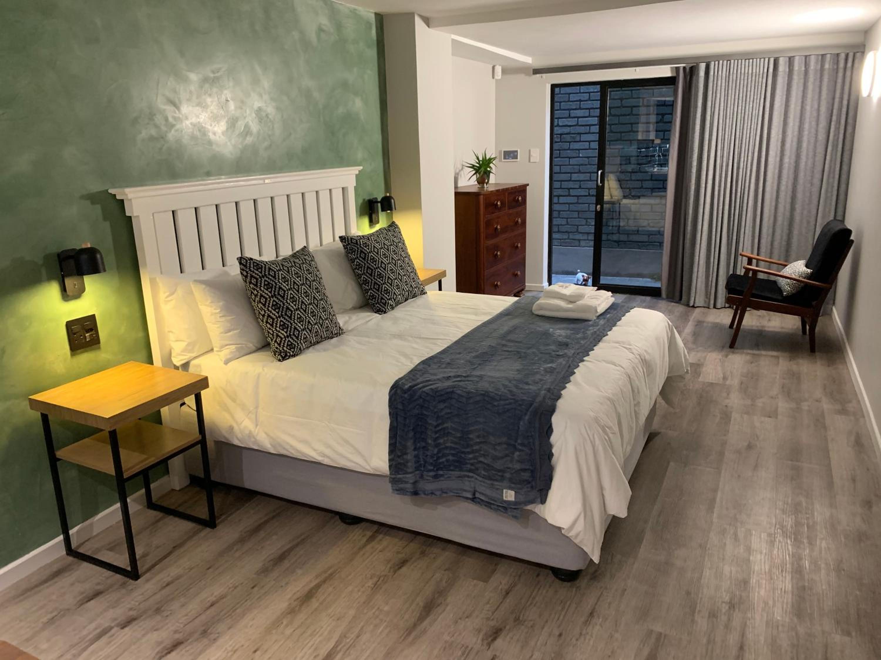 Double Room - Photo 3