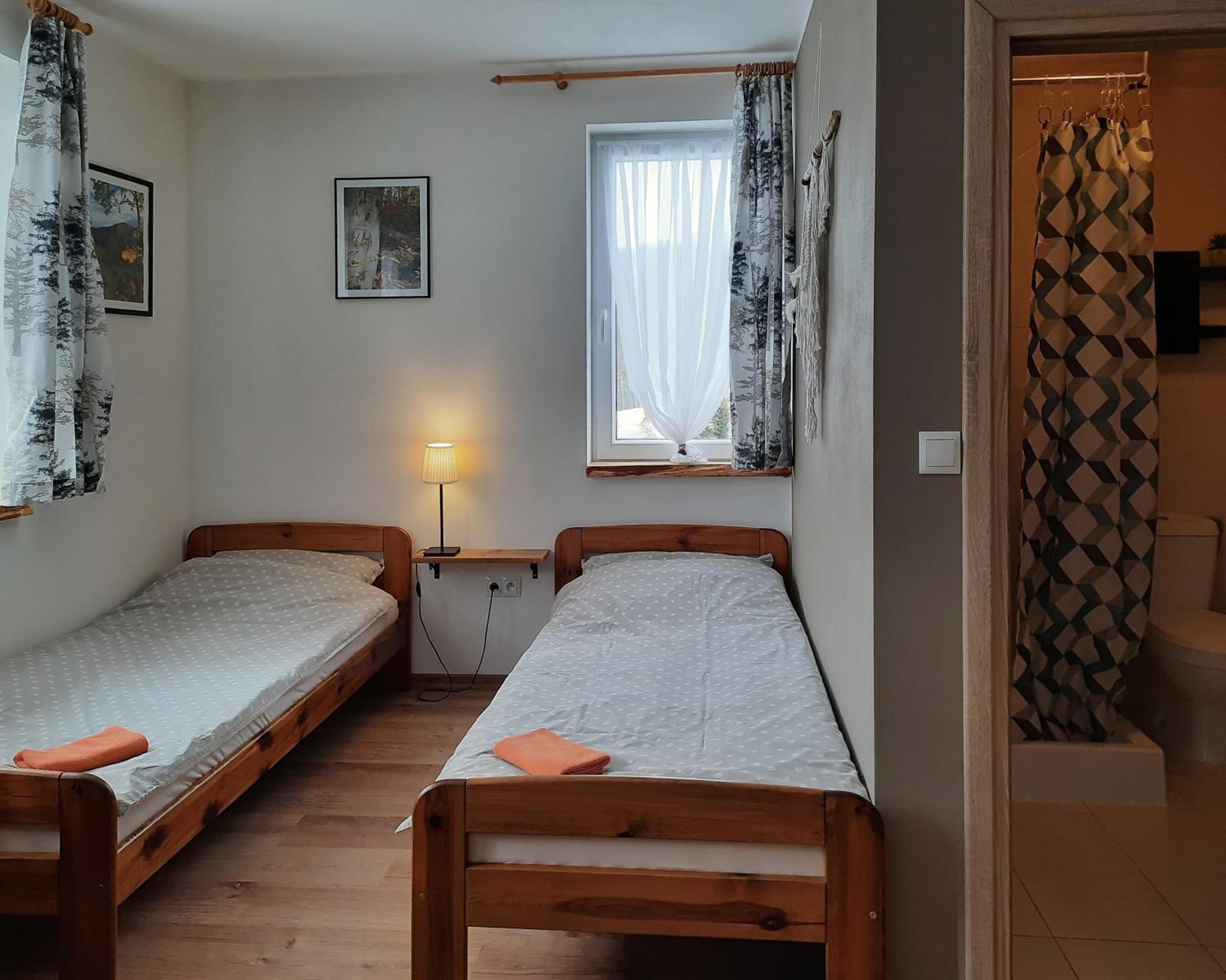 Triple Room with Private Bathroom - Photo 2