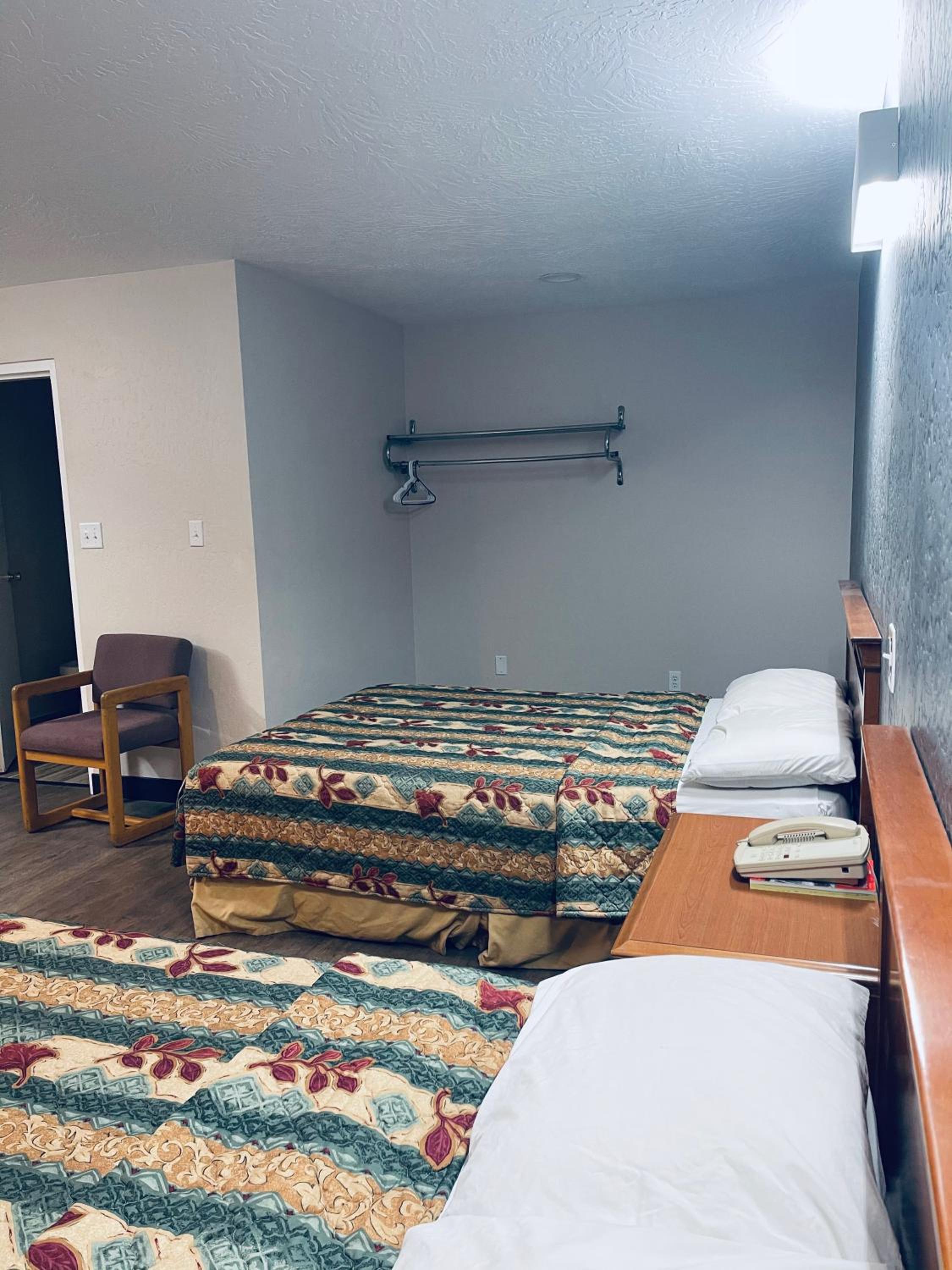 Double Room with Two Double Beds - Non-Smoking