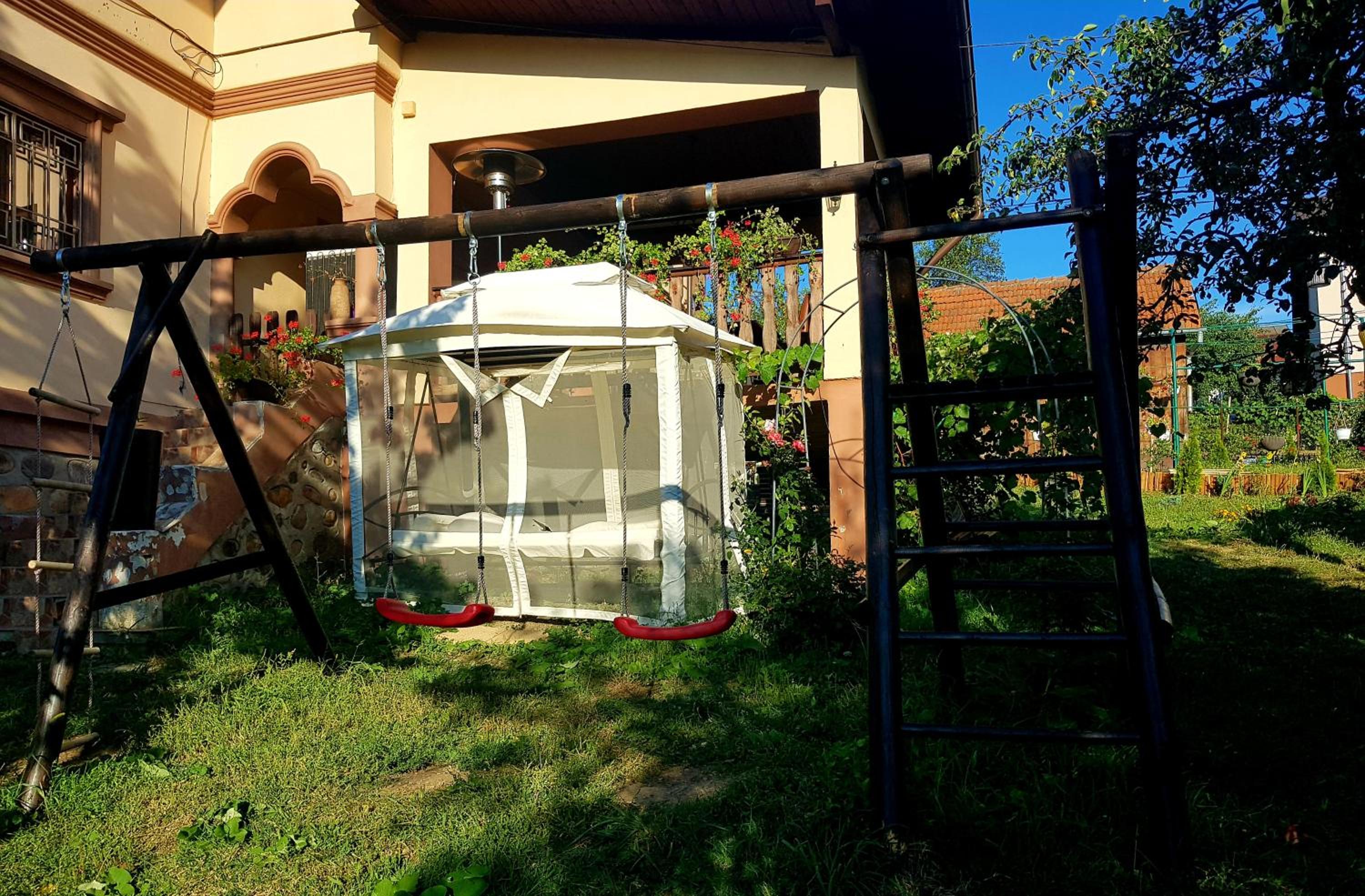 Villa - Photo 25
