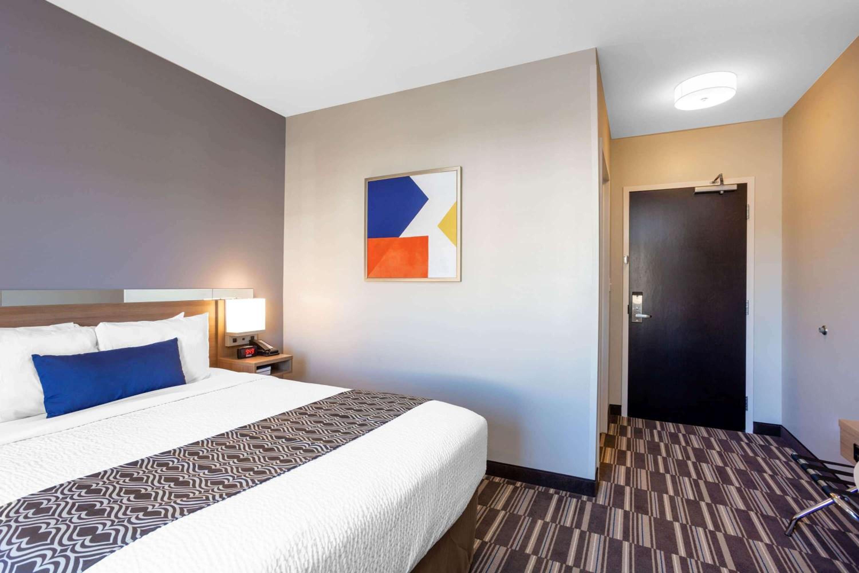 Queen Room - Mobility Access/Non-Smoking - Photo 1