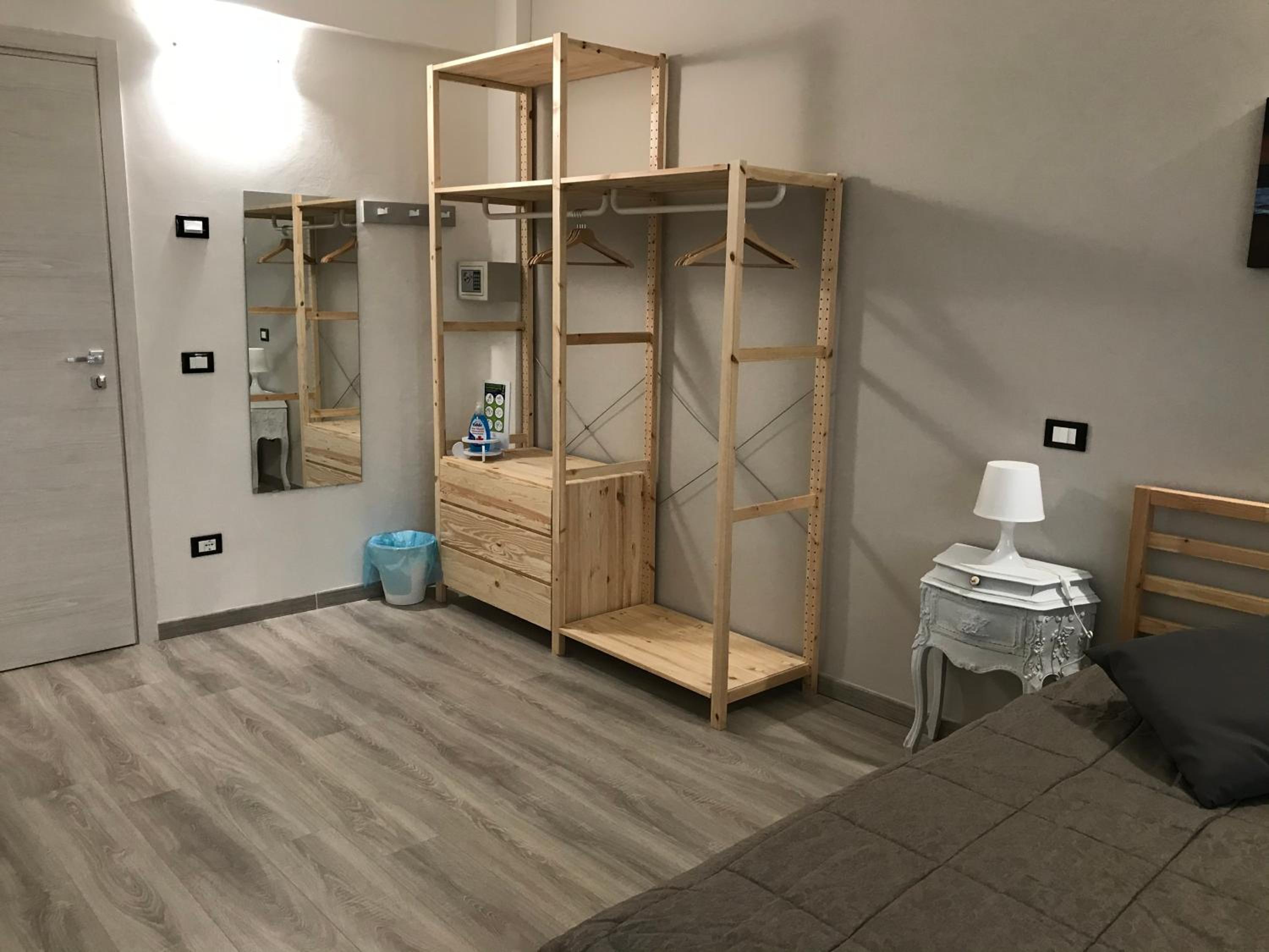 Quadruple Room with Terrace - Photo 20