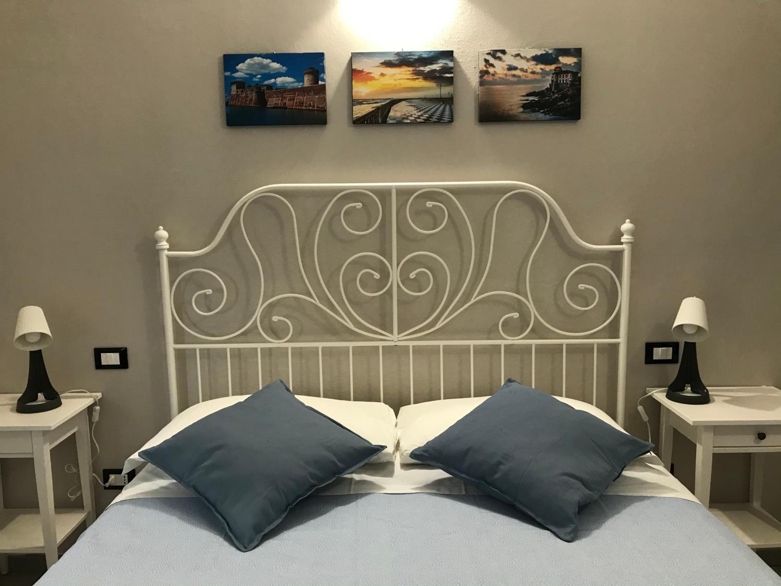 Double Room - Photo 10