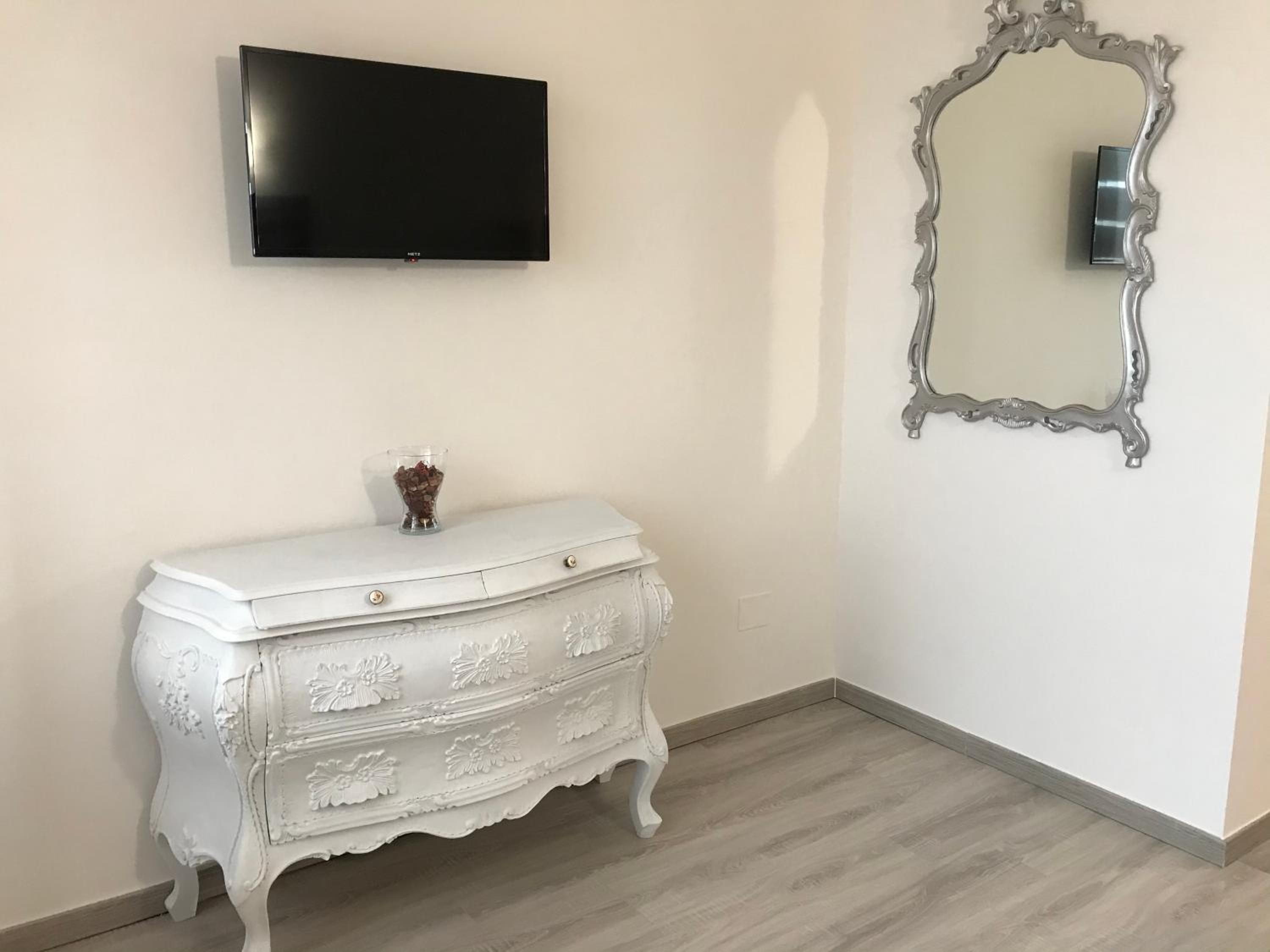 Quadruple Room with Terrace - Photo 3