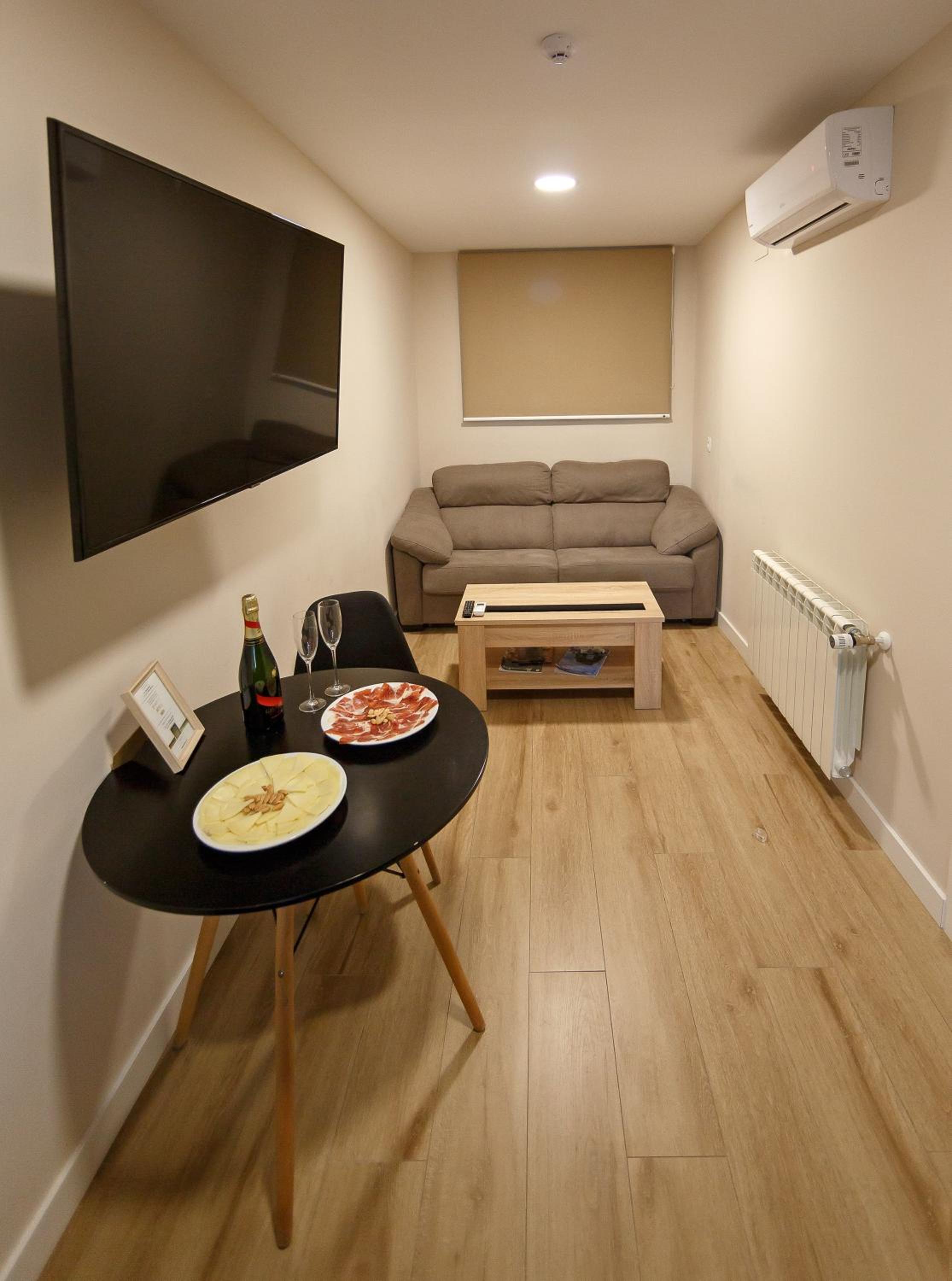 Superior Apartment - Photo 2