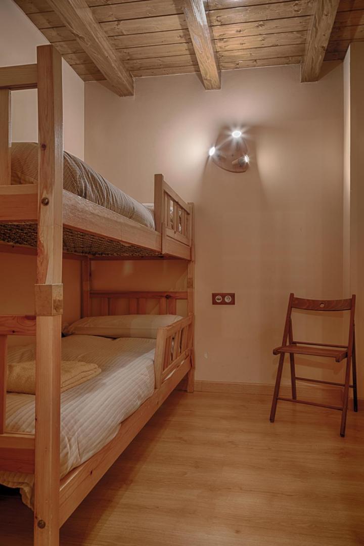 Three-Bedroom House photo 3