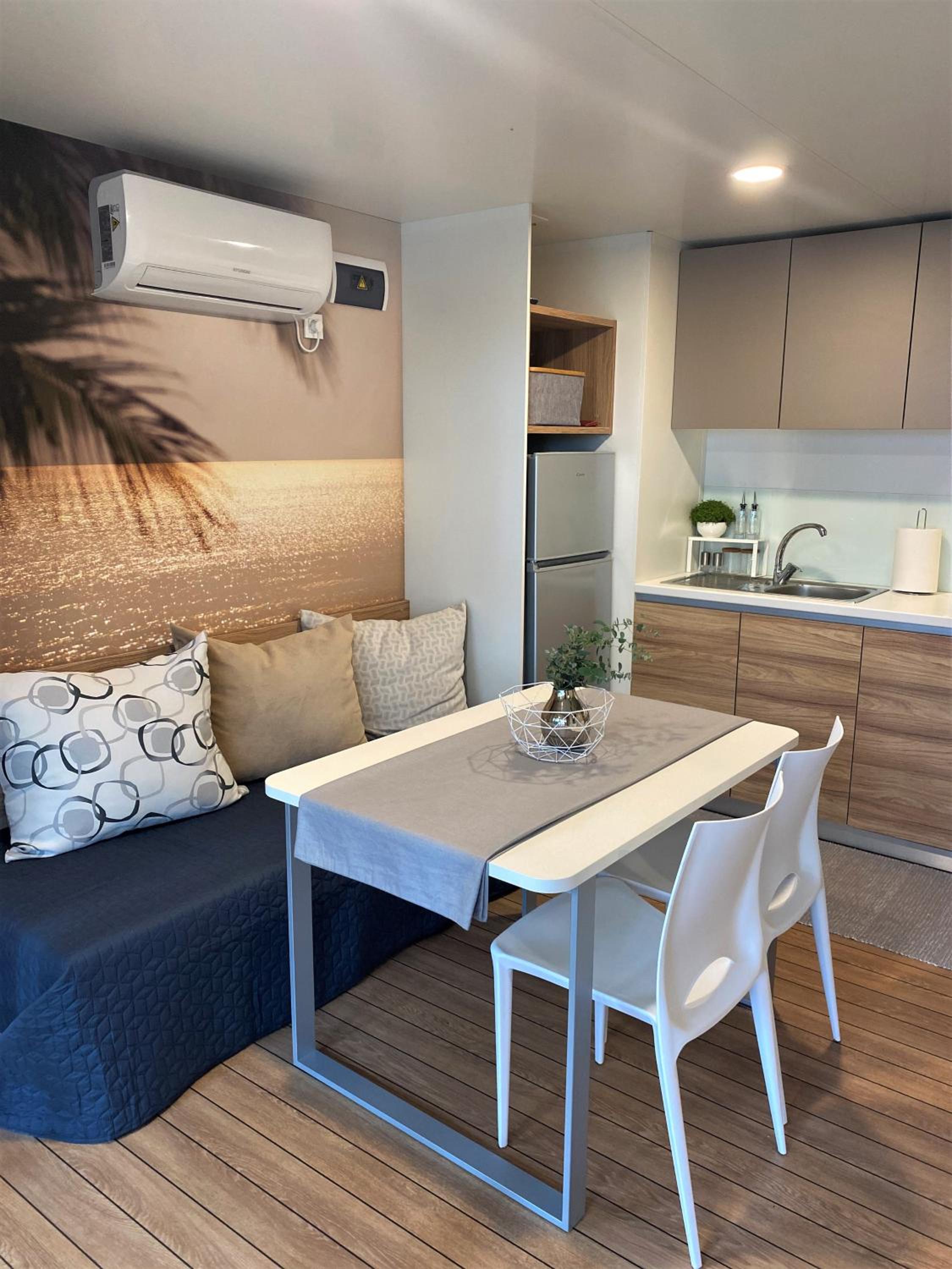 Mobile Home - Photo 42