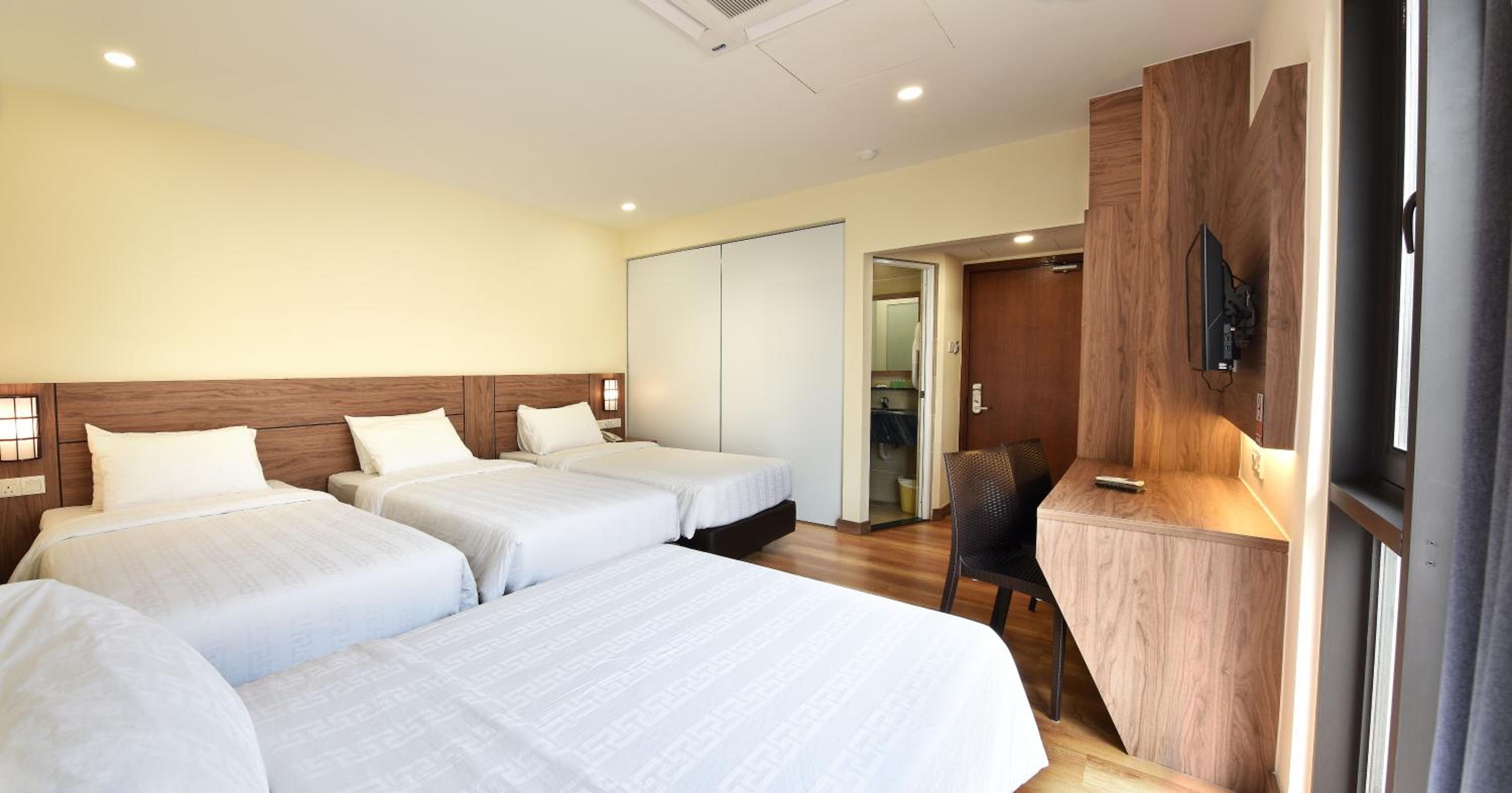 Premium Quadruple Room