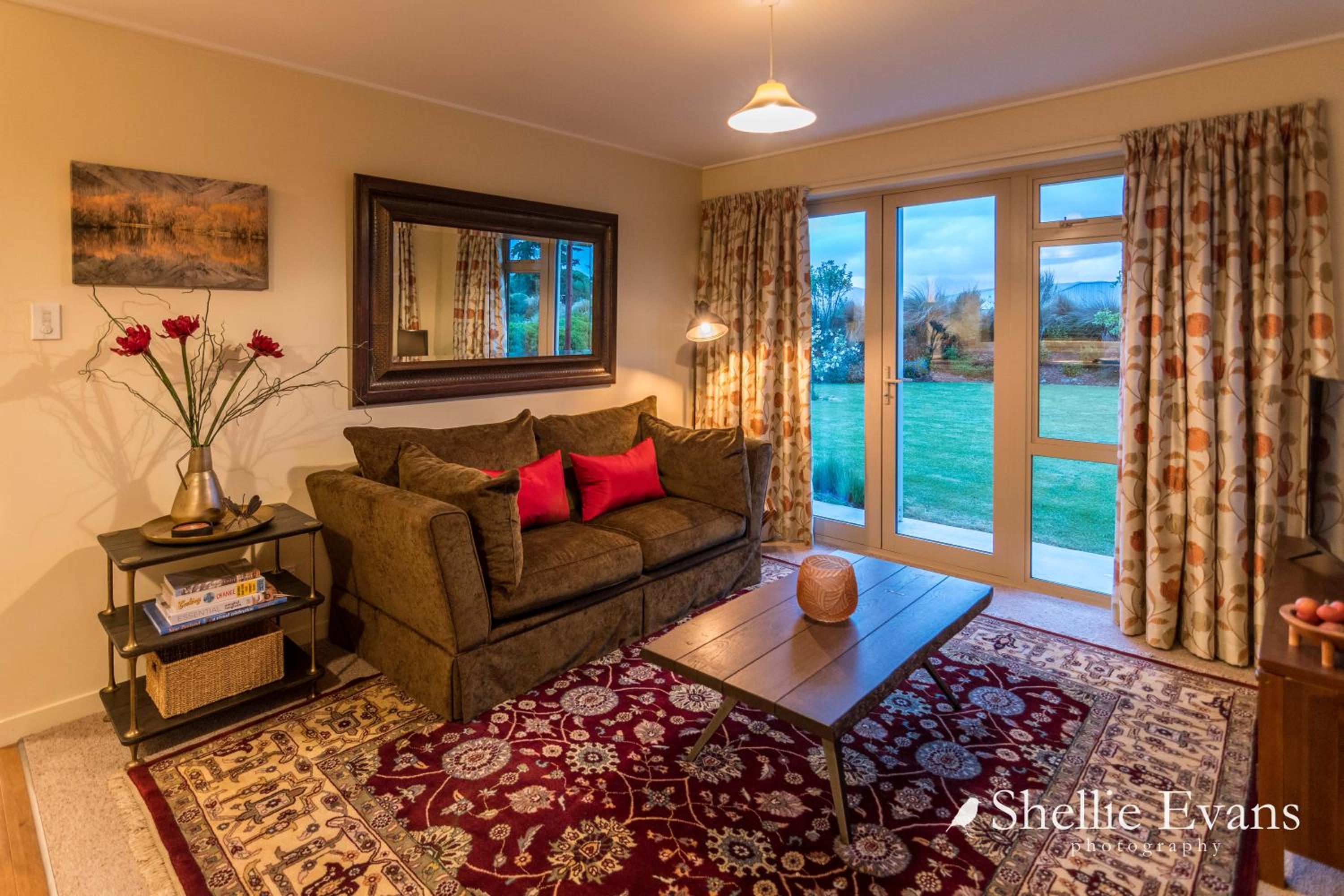 One-Bedroom House - Photo 28