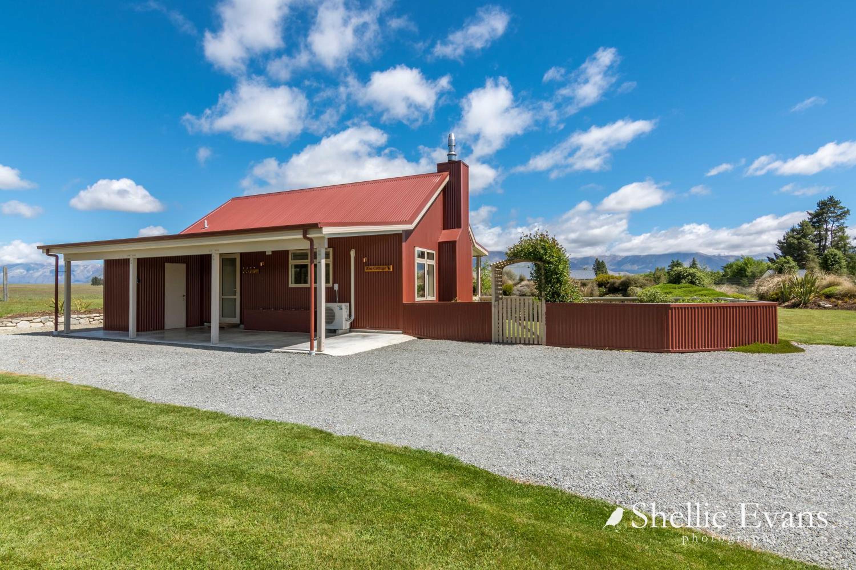 One-Bedroom House - Photo 13