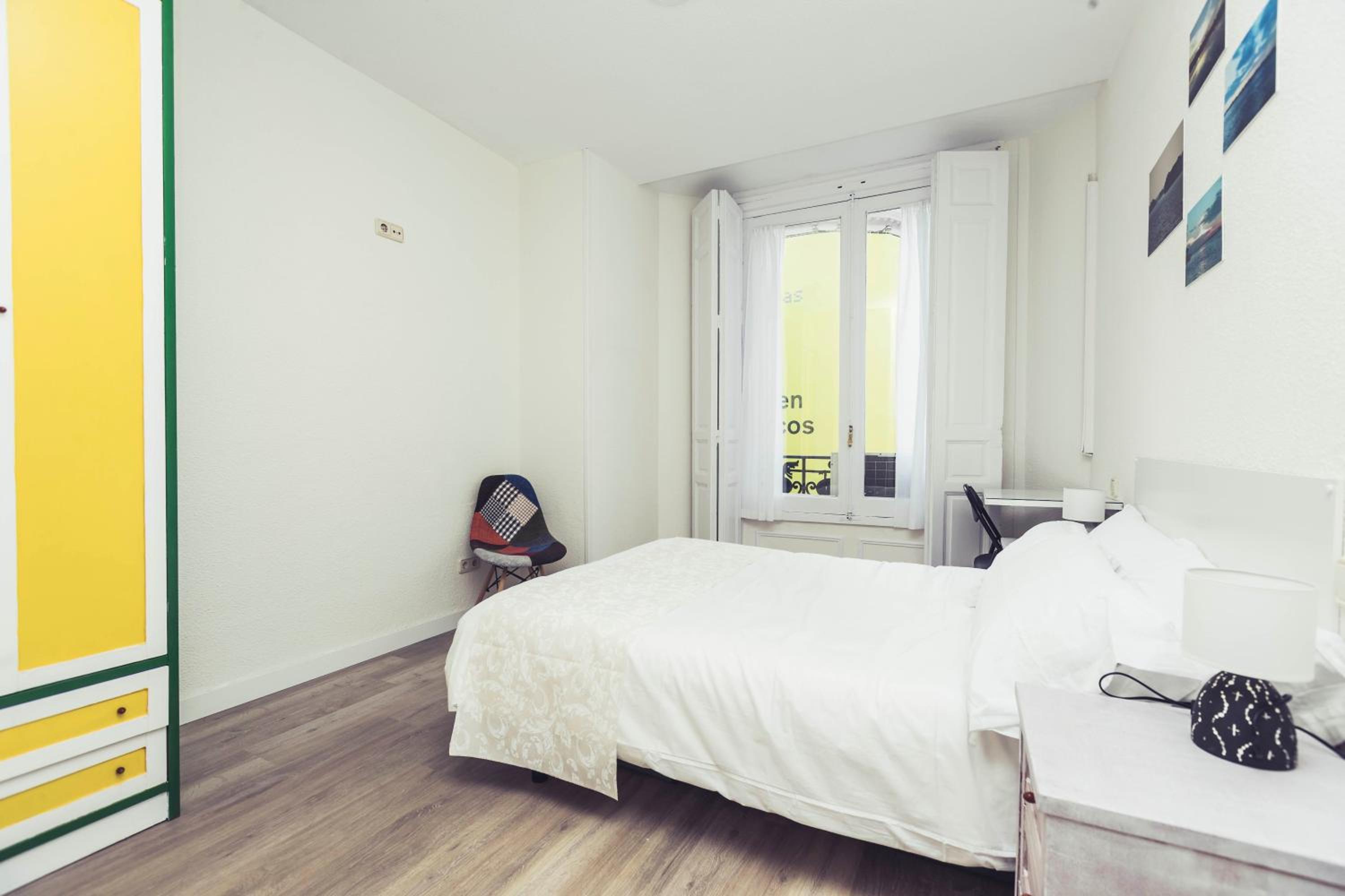 Double Room with Extra Bed - Photo 10