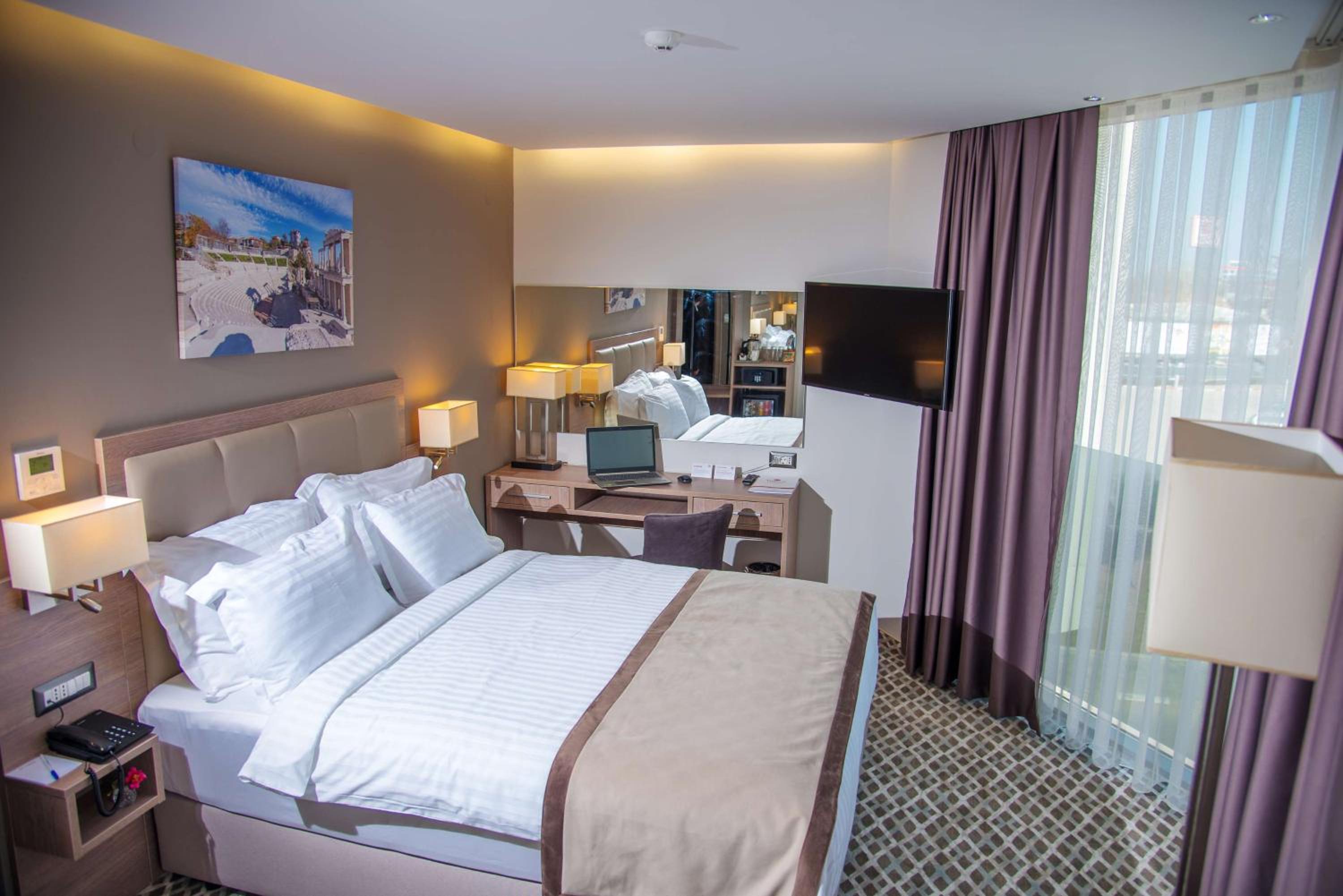 Superior Double Room - Non-Smoking - Photo 1