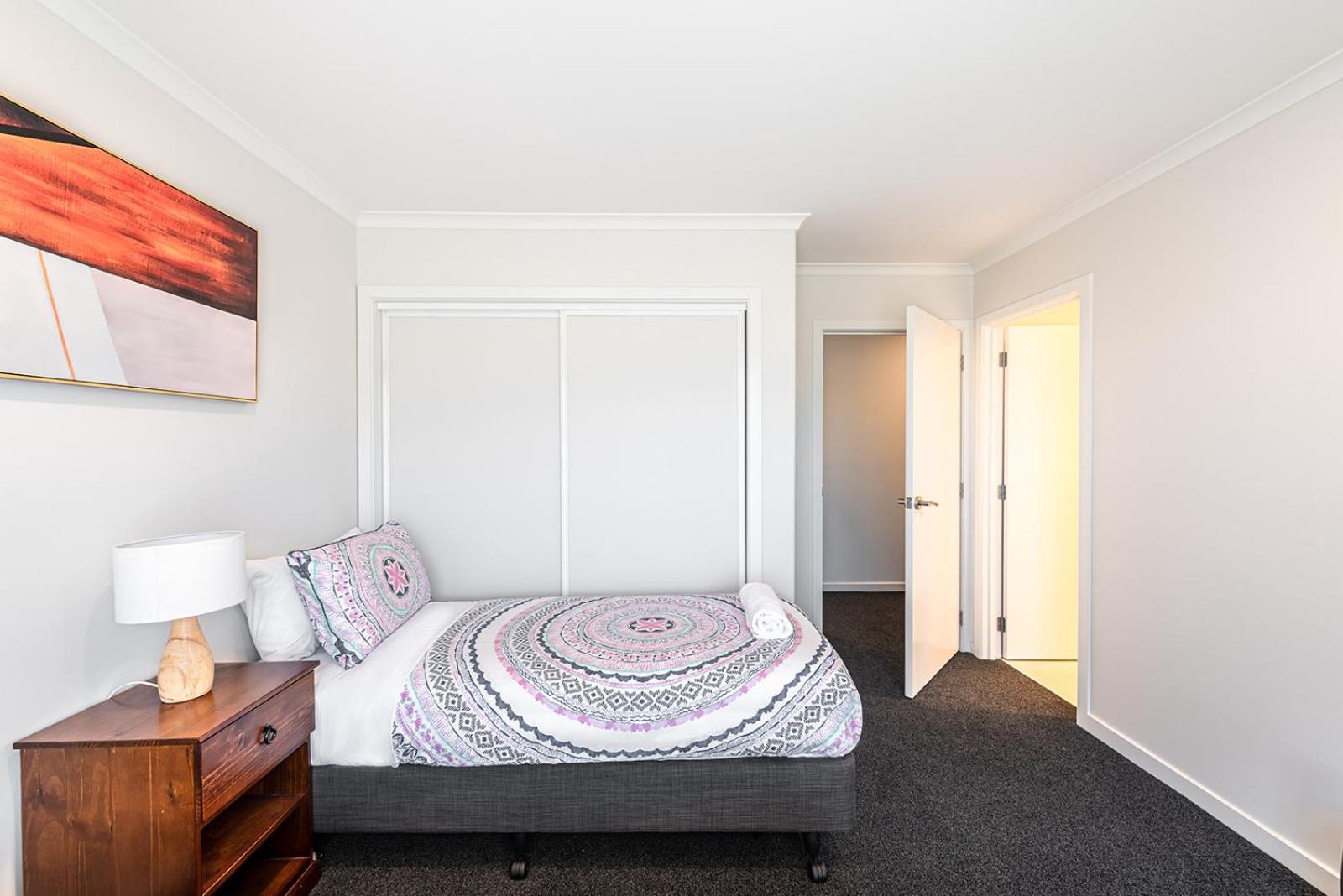 Three-Bedroom House photo 3