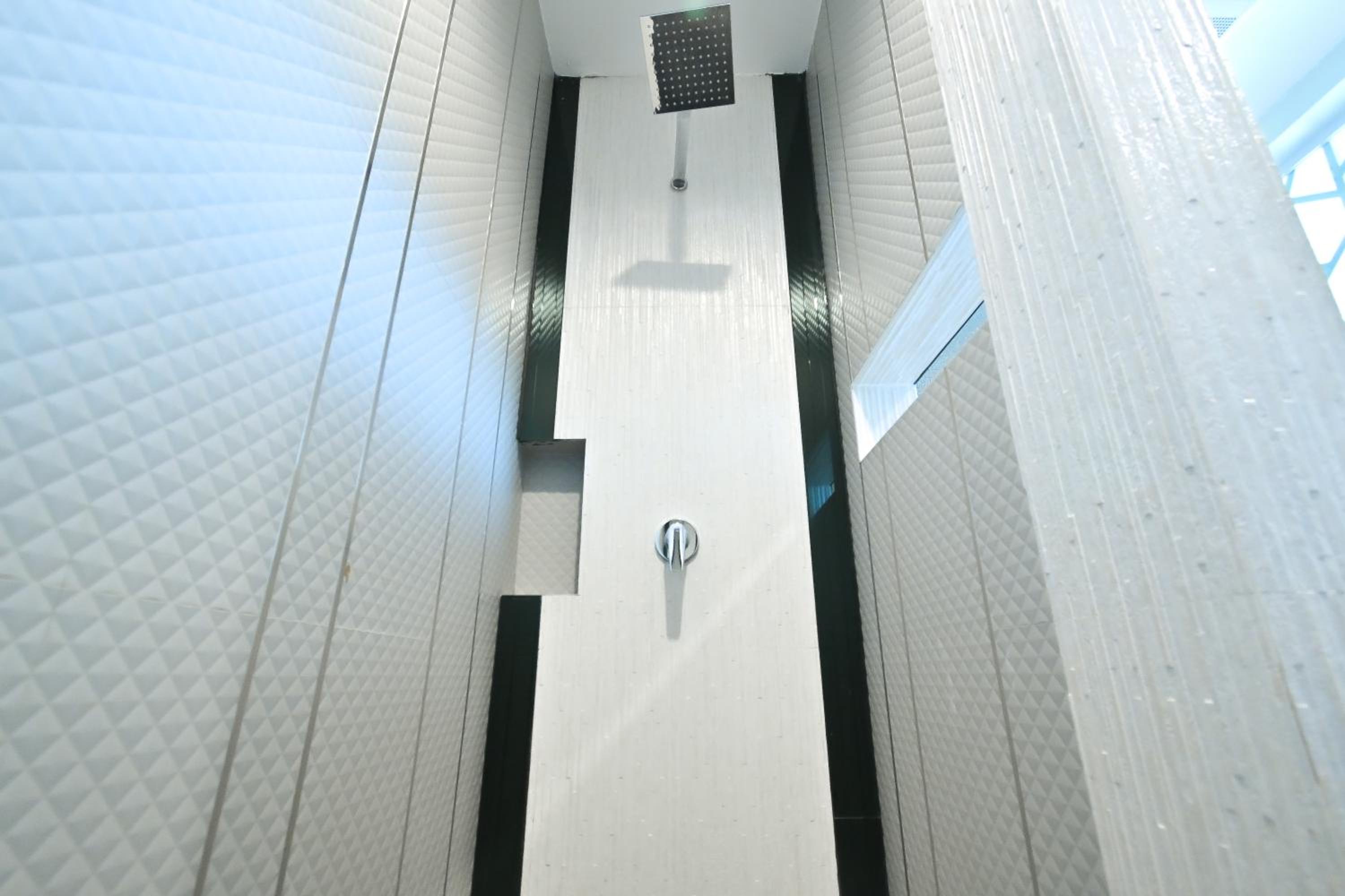 Deluxe Triple Room - Photo 5