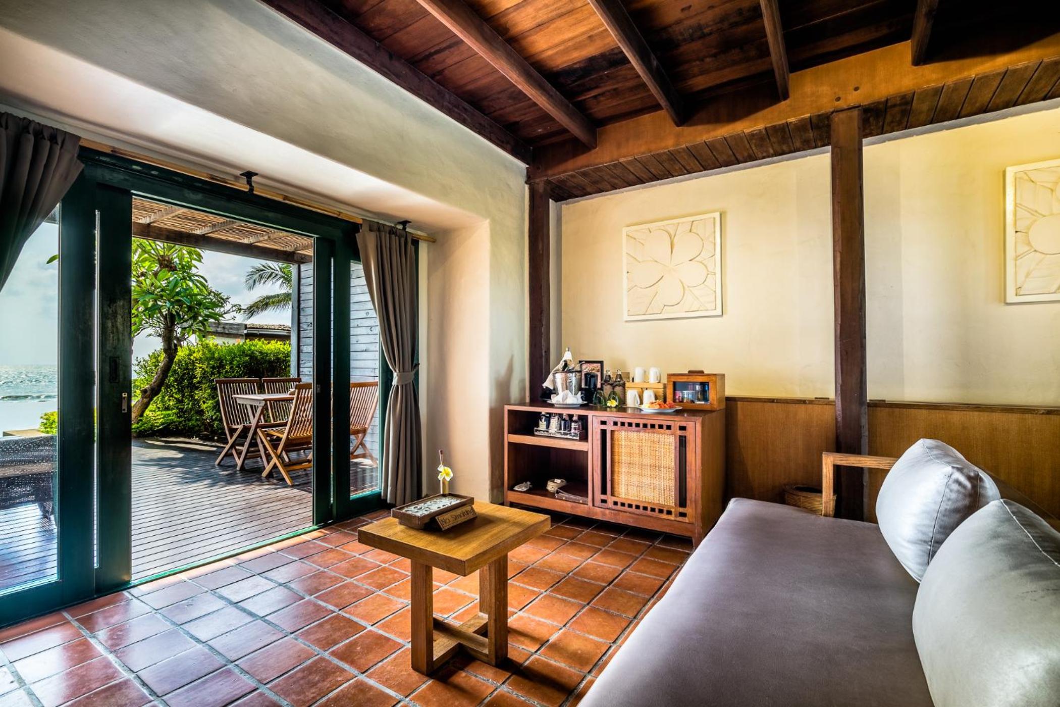2BR Frangipani Beachfront Pool Access Suite photo 3