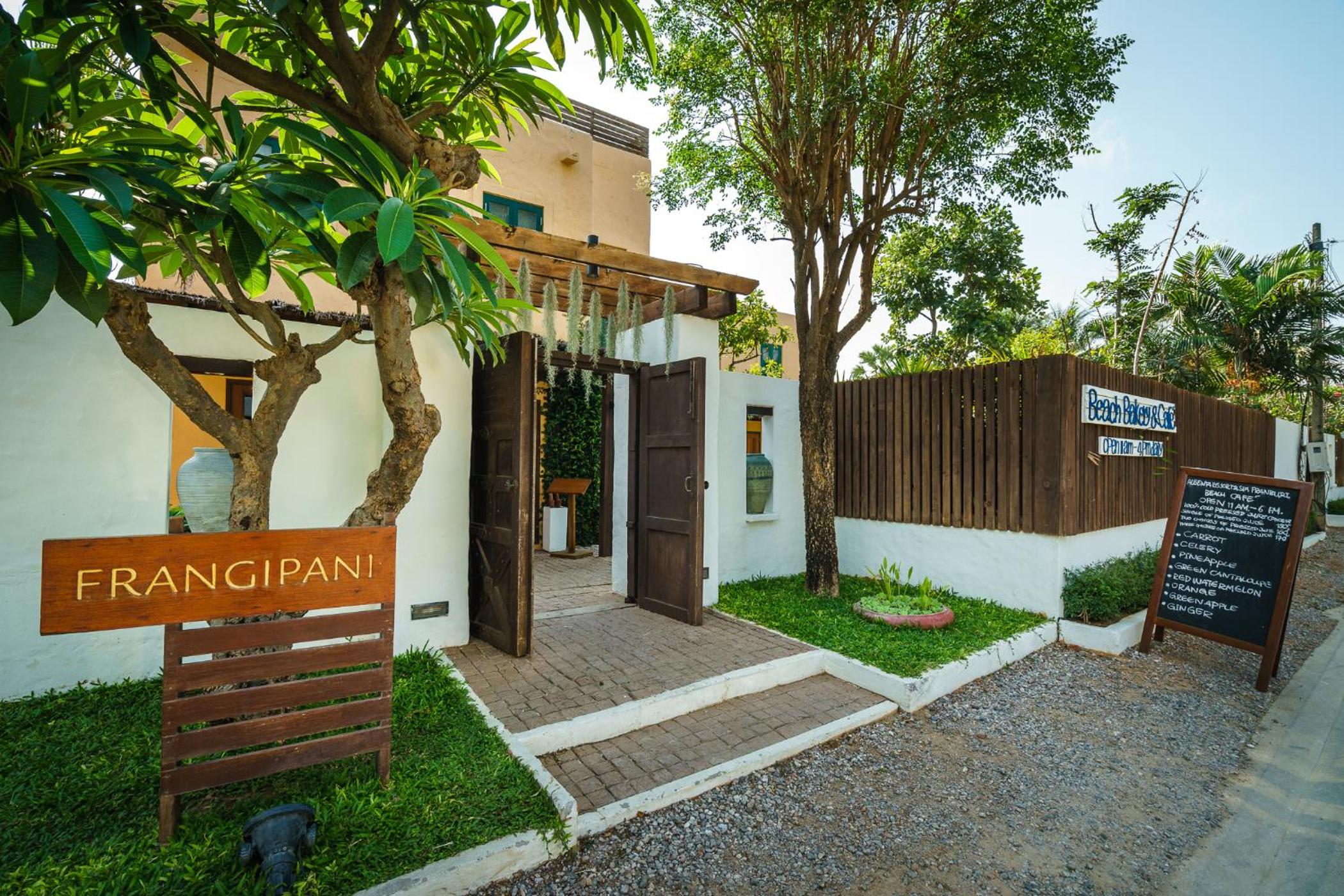 2BR Frangipani Beachfront Pool Access Suite photo 2