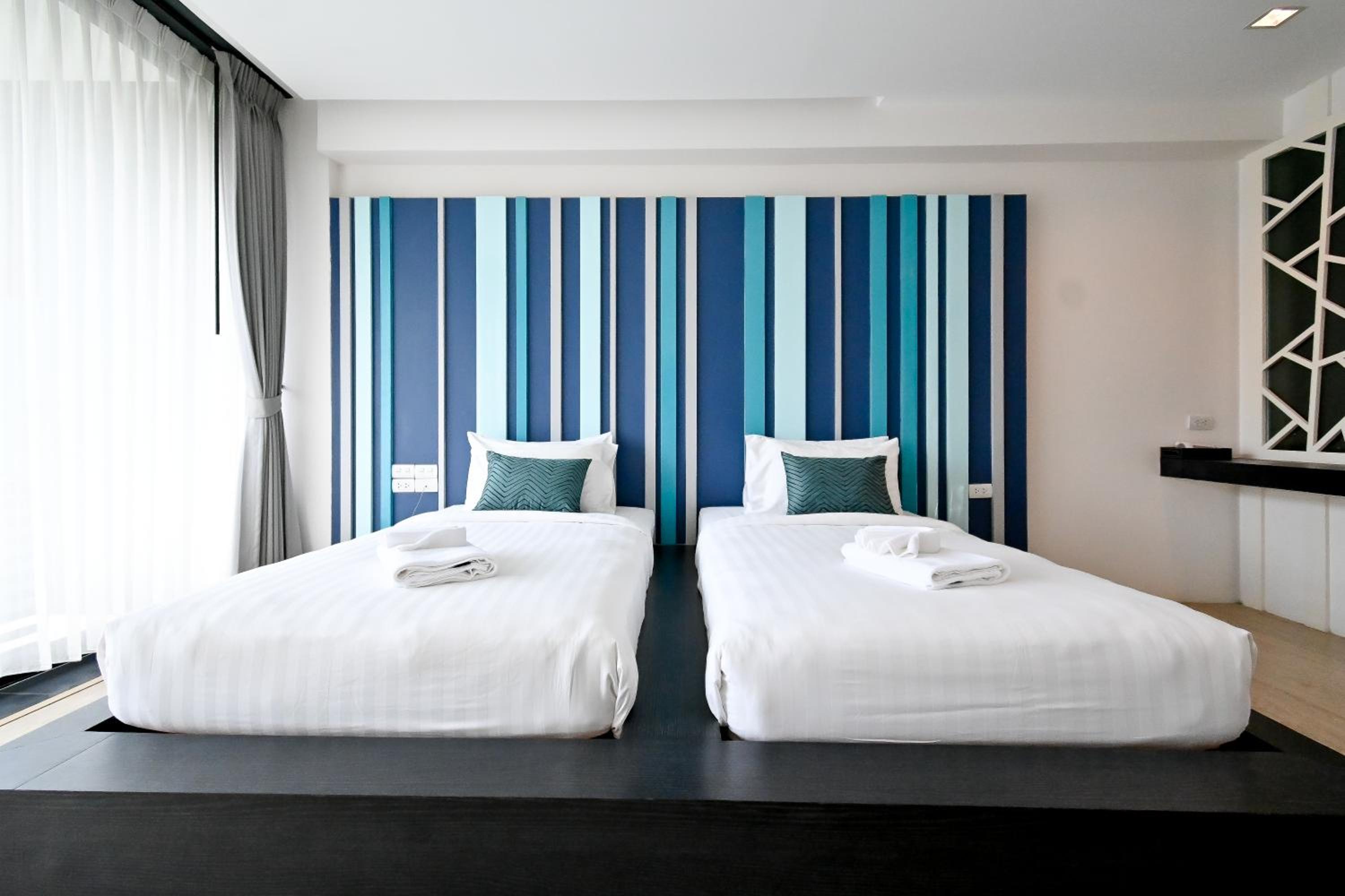 Deluxe Twin Room - Photo 3