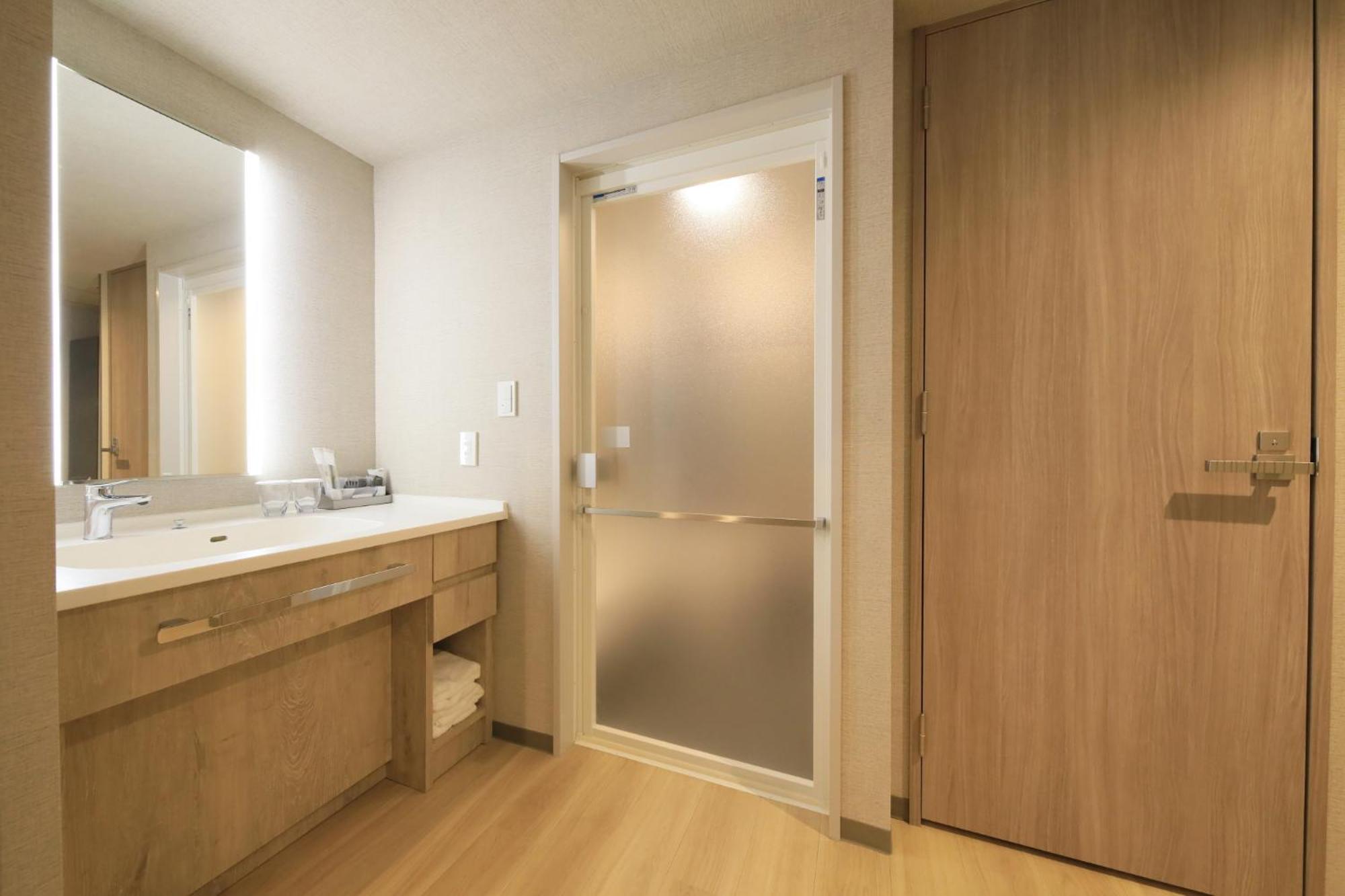 Deluxe Double Room - Non-Smoking - Photo 7