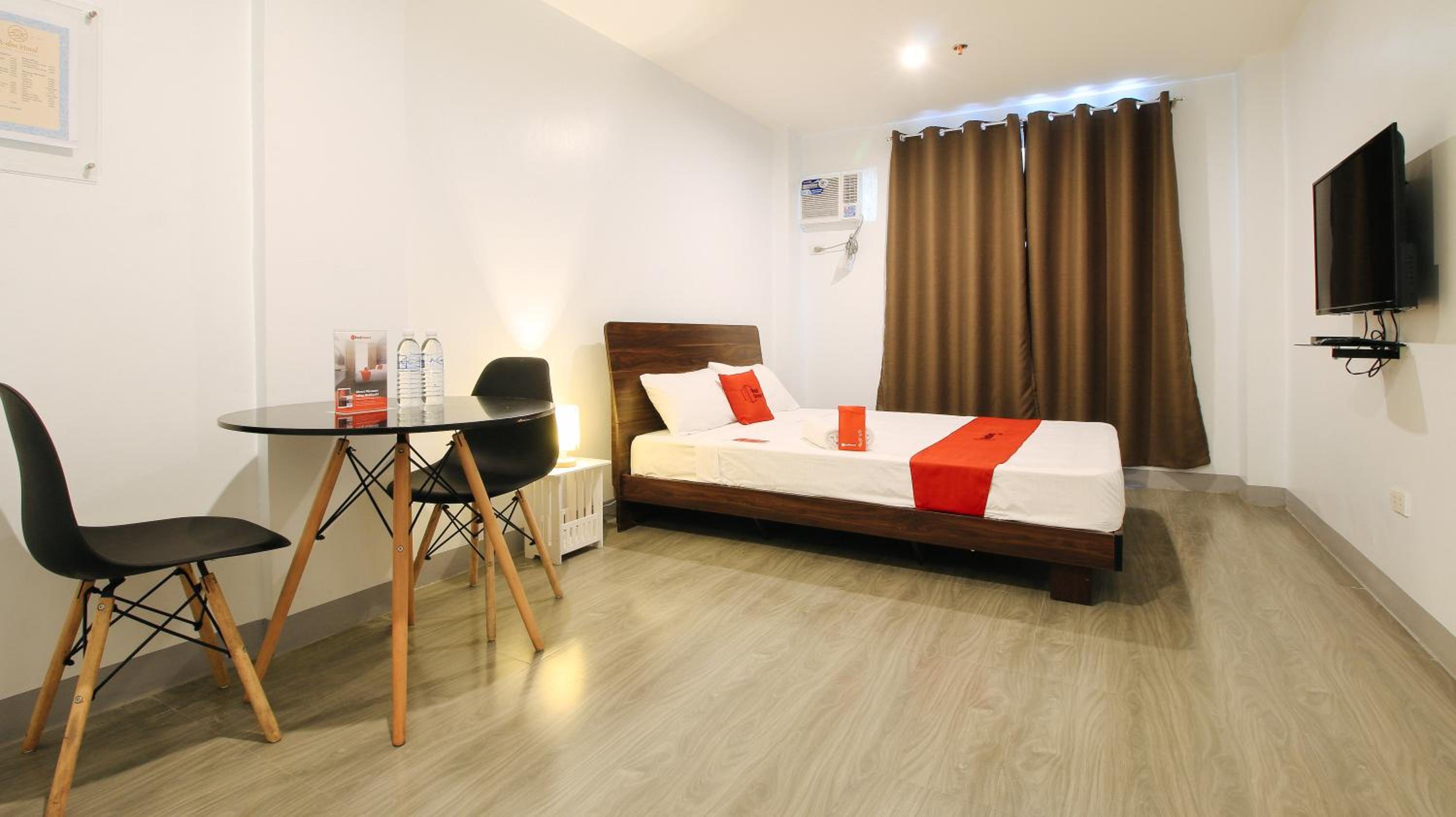 Deluxe Room - Photo 1