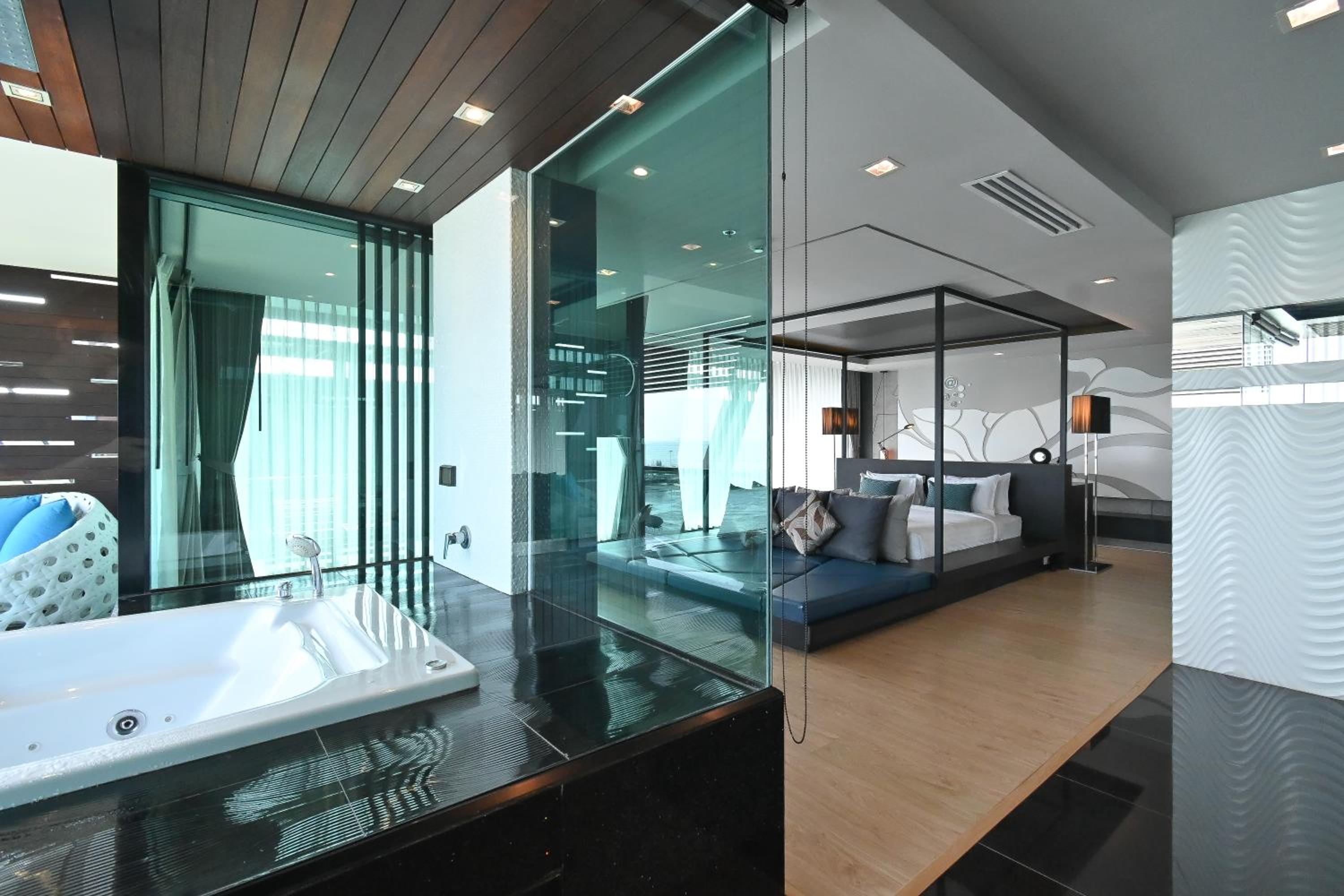 Suite with Sea View - Photo 1