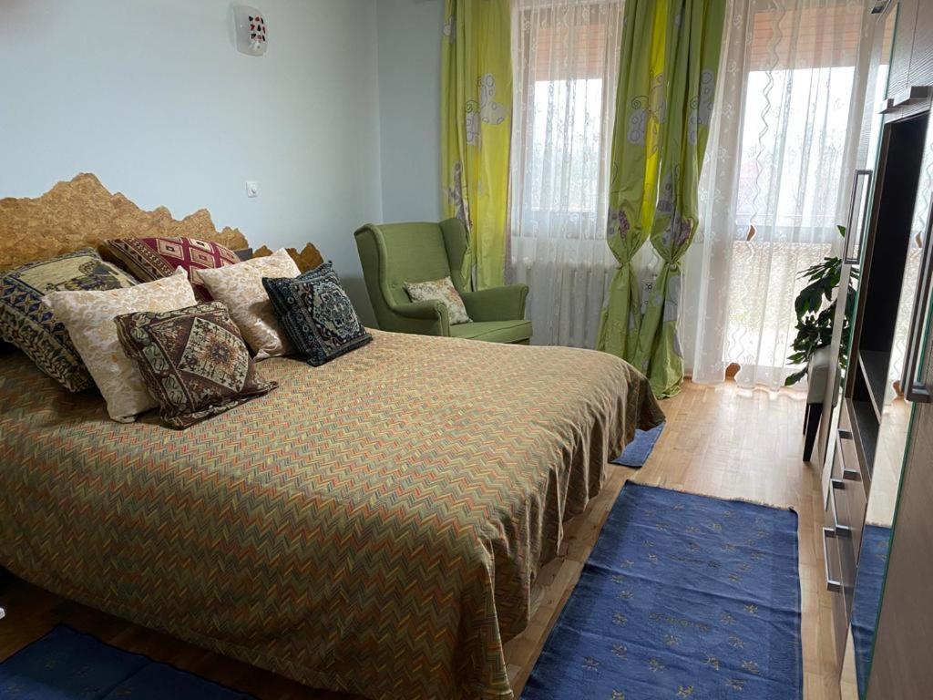 Two-Bedroom Apartment - Photo 25