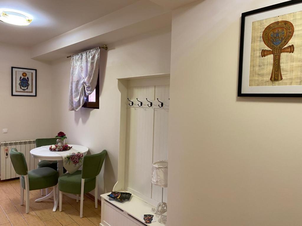 Two-Bedroom Apartment - Photo 3