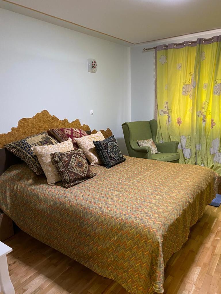 Two-Bedroom Apartment - Photo 11