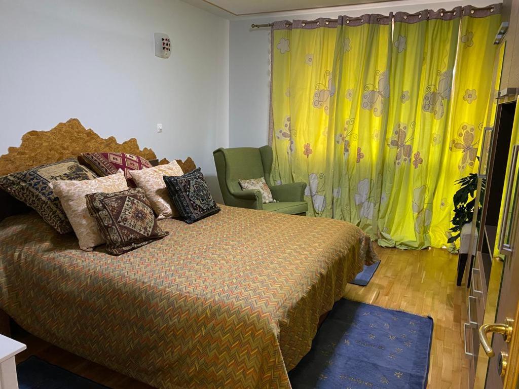 Two-Bedroom Apartment - Photo 12