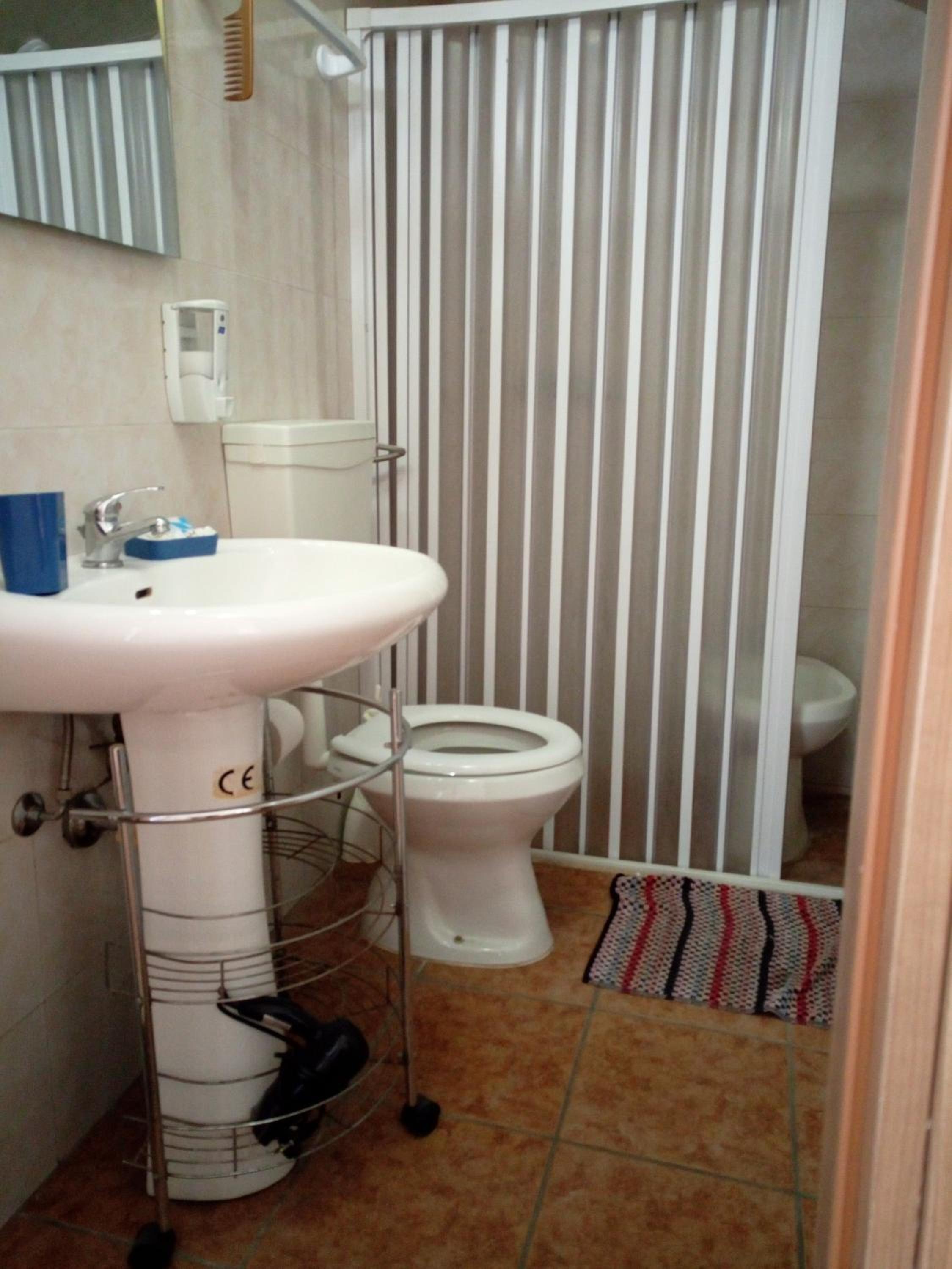 Double or Twin Room with Private Bathroom photo 2