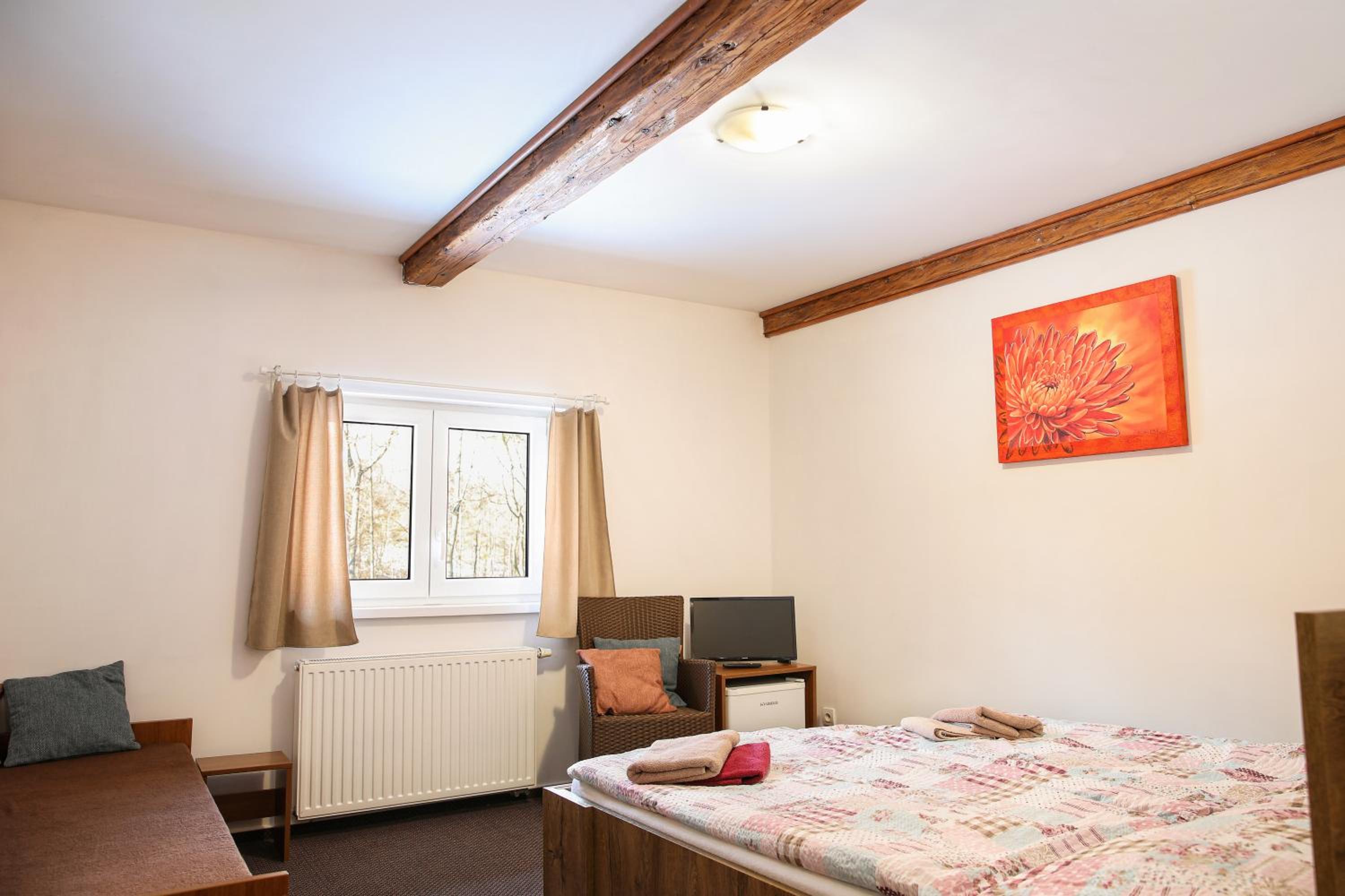Triple Room With Bathroom photo 2