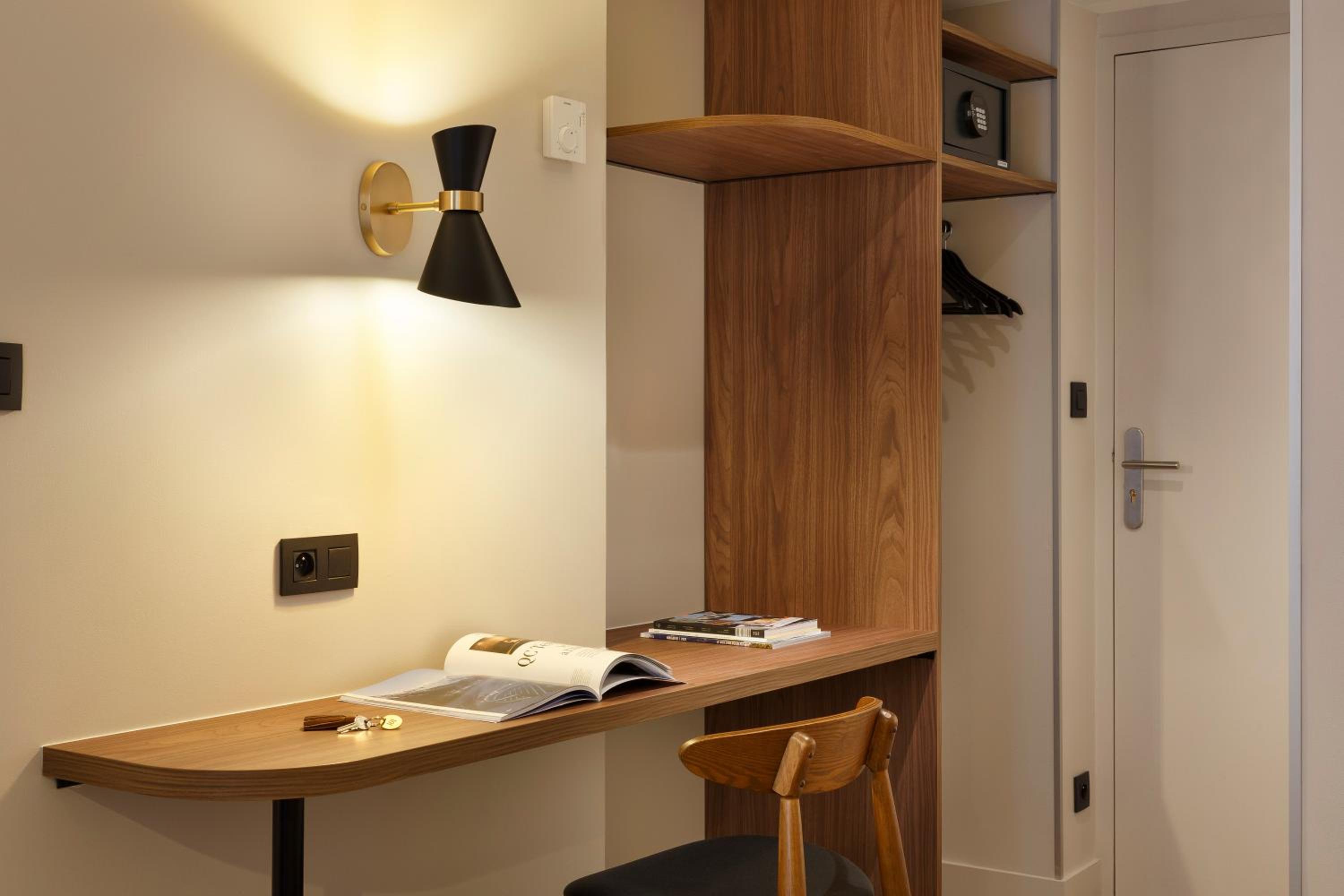 Standard Double Room - Photo 3