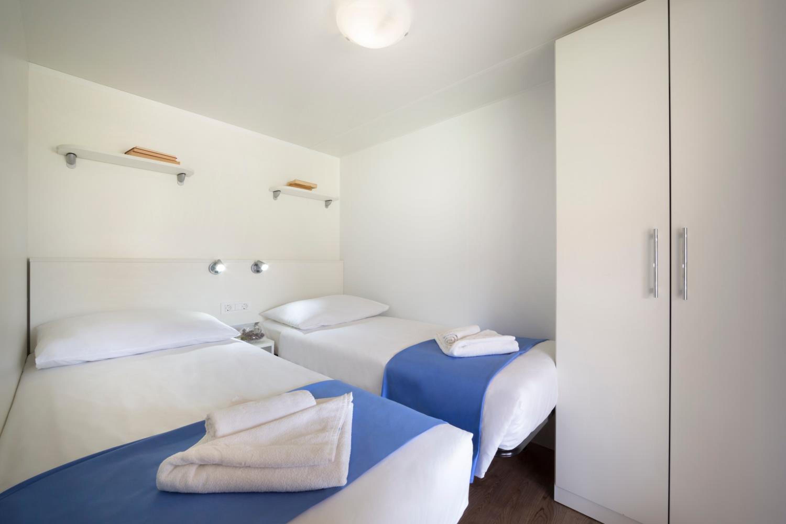 Standard Two-Bedroom Mobile Home - Photo 6