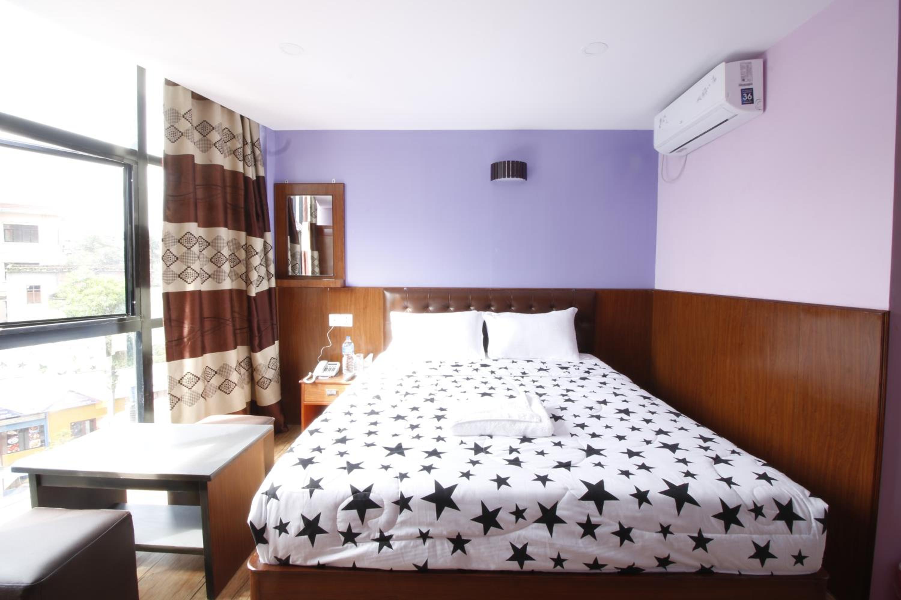 Deluxe Double or Twin Room