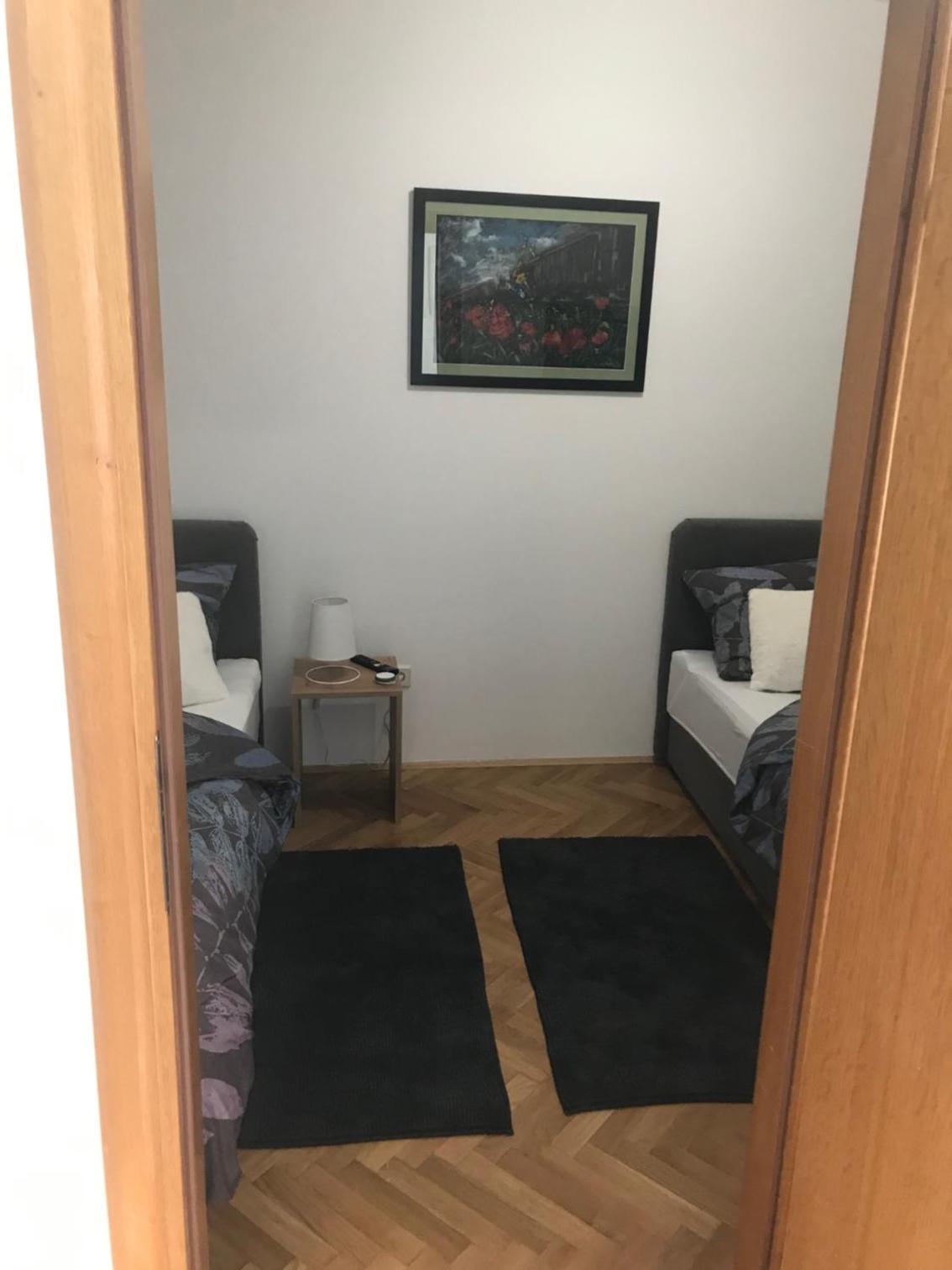 One-Bedroom Apartment - Photo 9