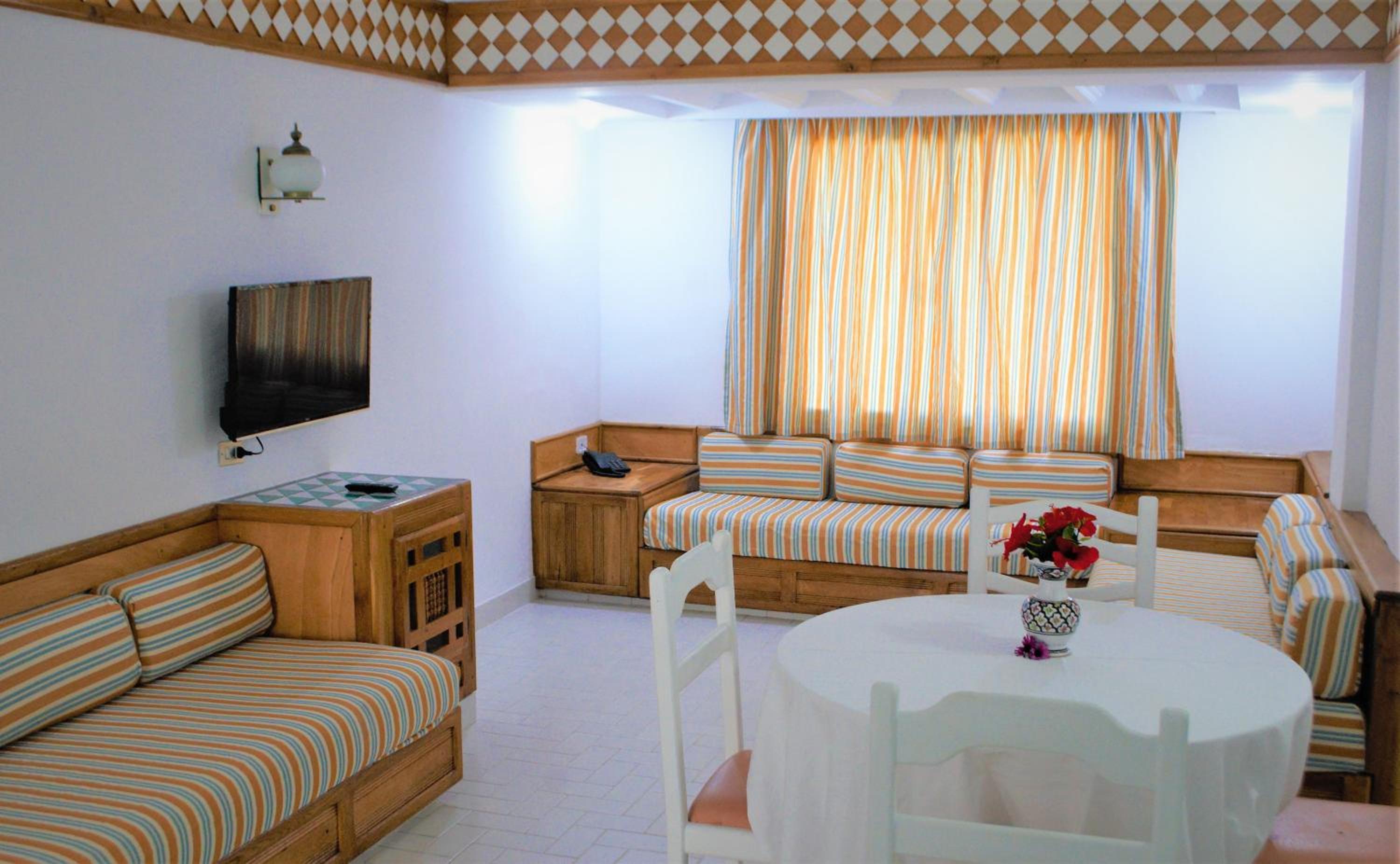 Quadruple Room - Photo 6