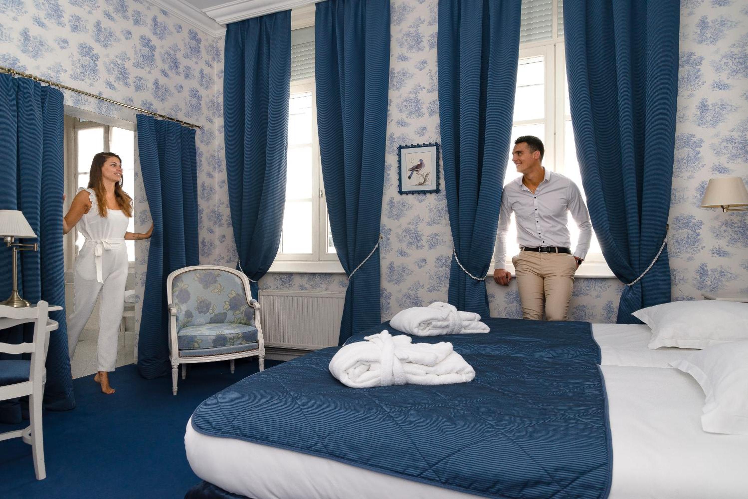 Twin Room - Photo 2