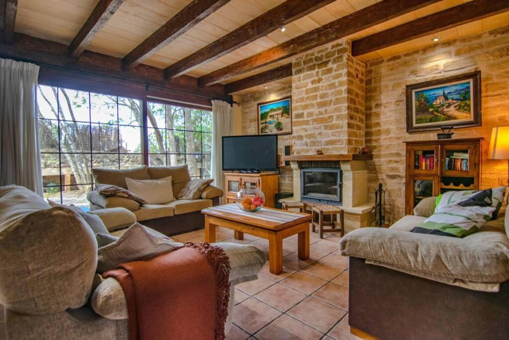 Villa de Tres Habitaciones
