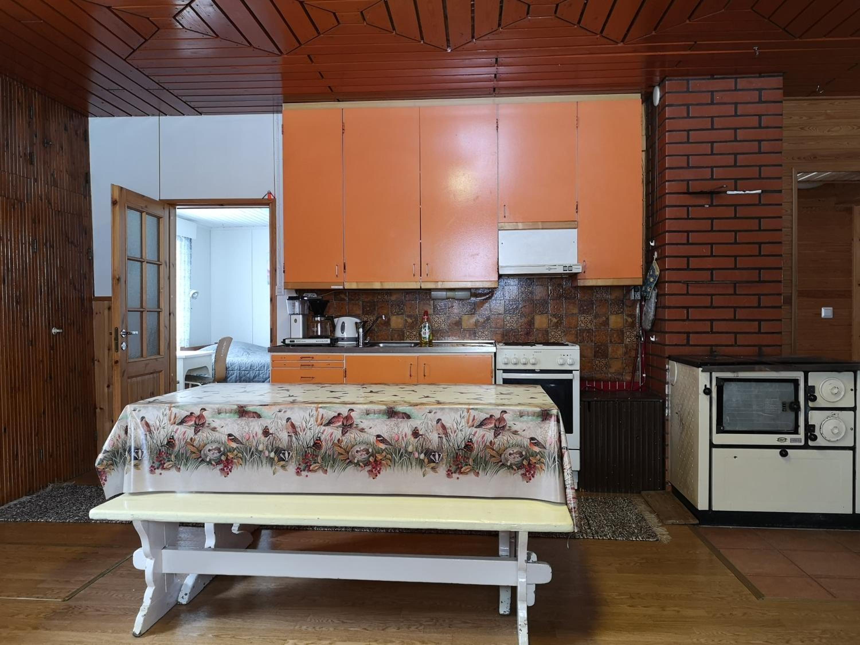 Three-Bedroom House with Private Sauna - Photo 1