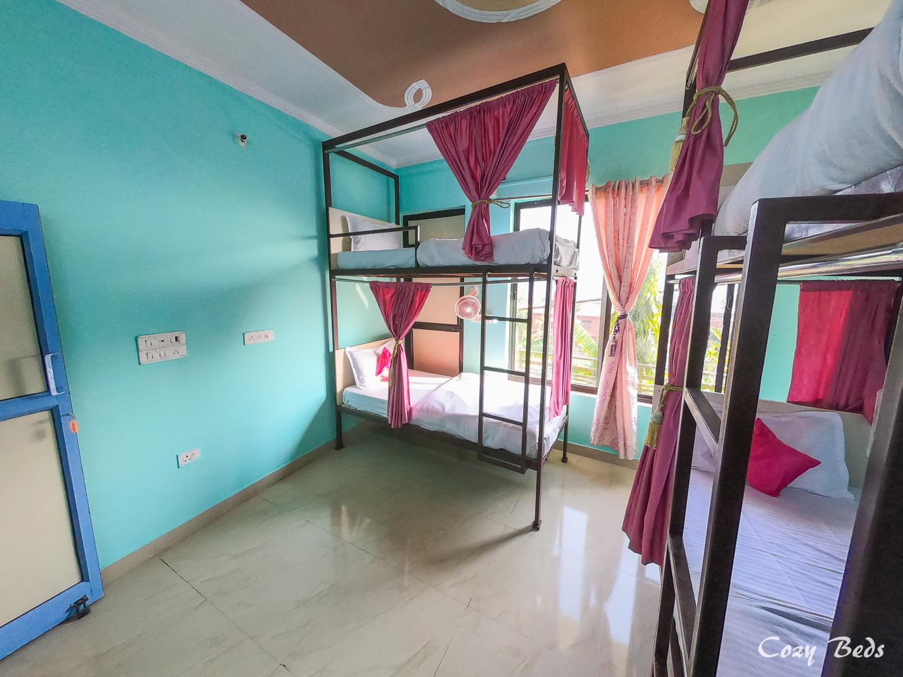 Bed In 4-Bed Mixed Dormitory Room photo 2