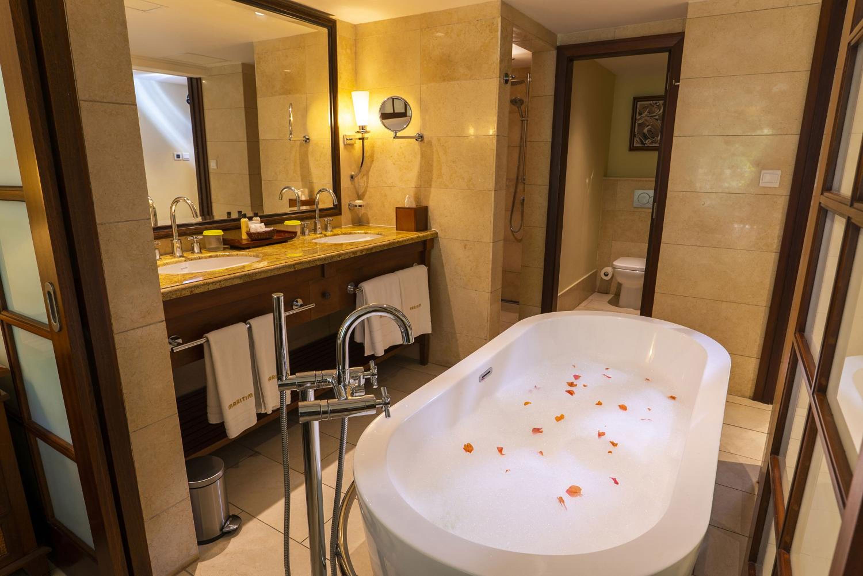 Deluxe Double or Twin Room - Photo 5
