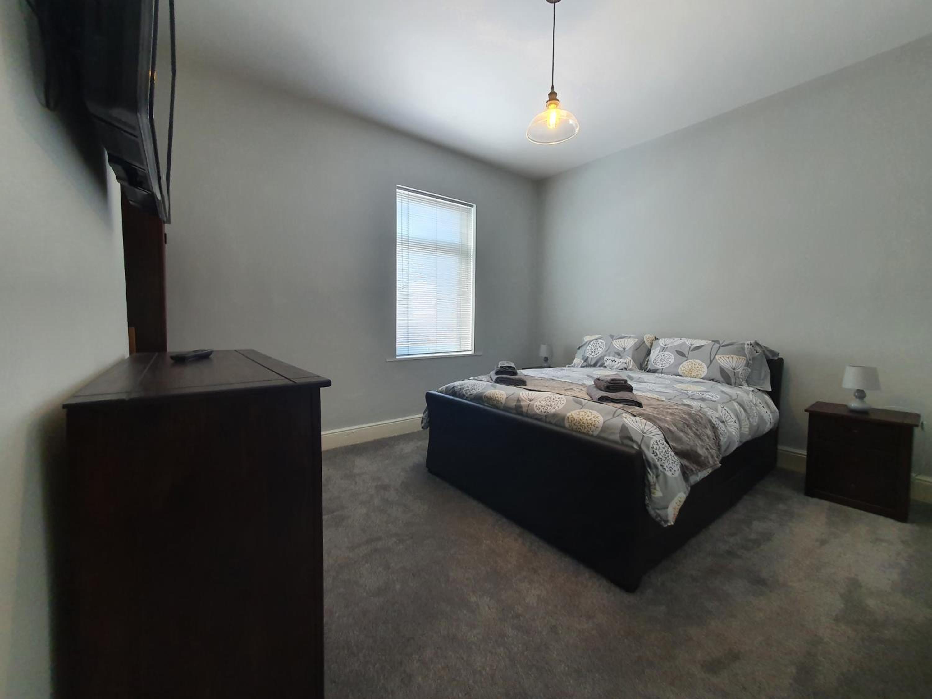 Two-Bedroom Apartment photo 2