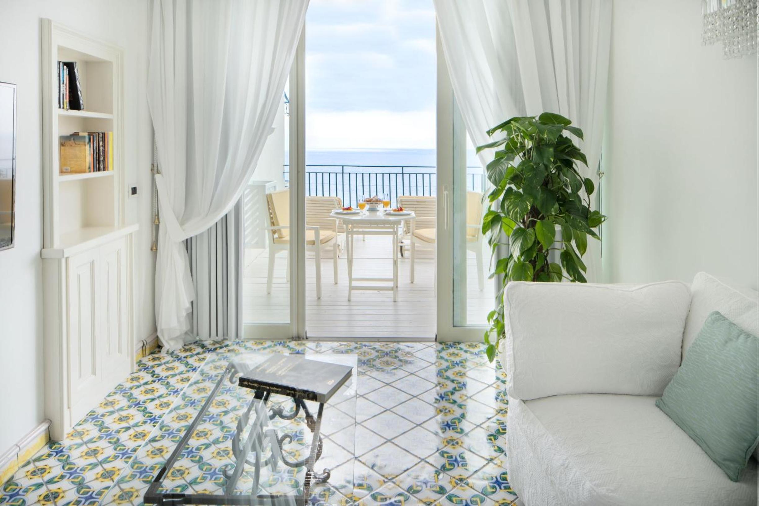 Suite with Garden (Non Smoking)