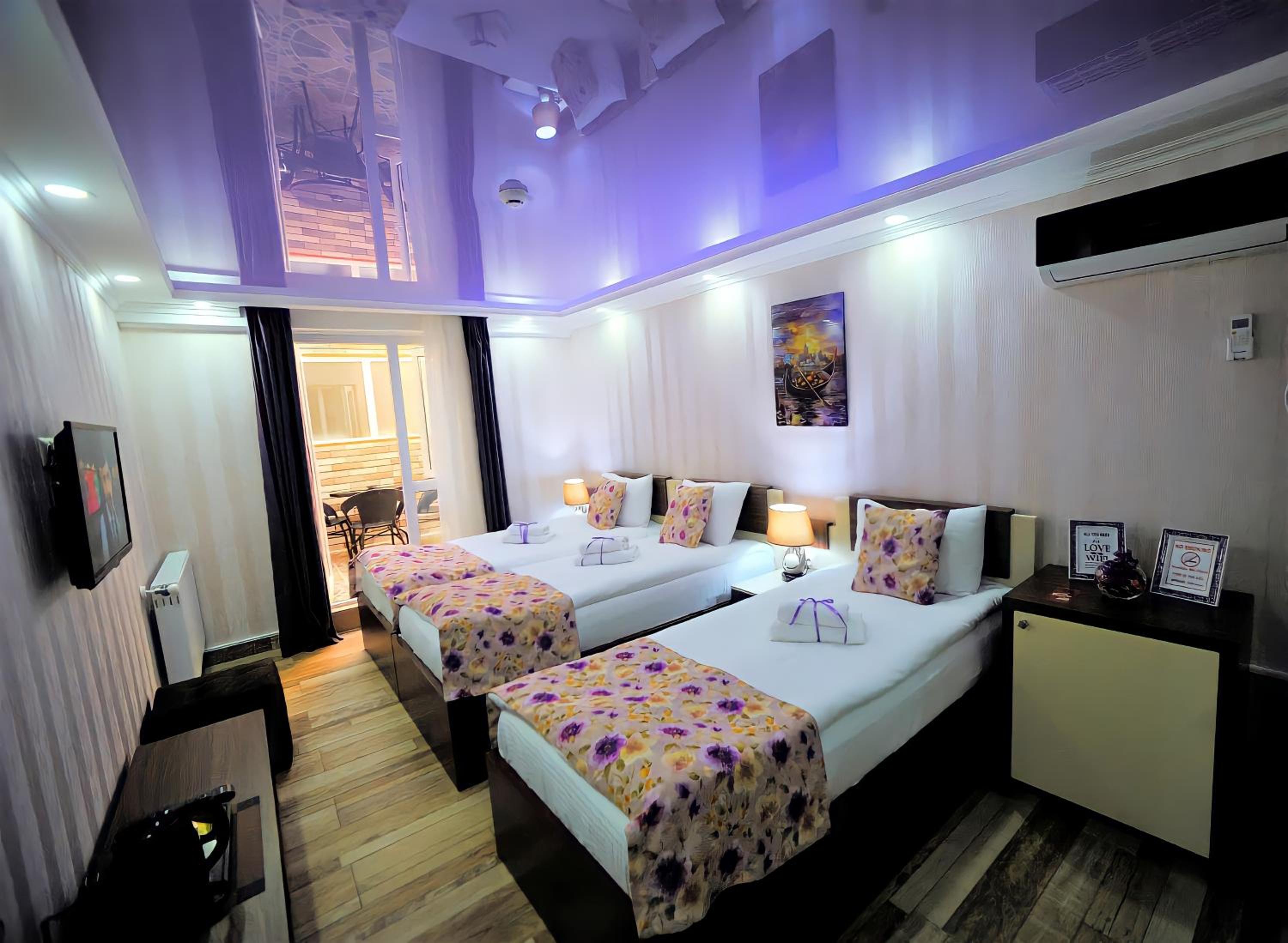 Triple Room