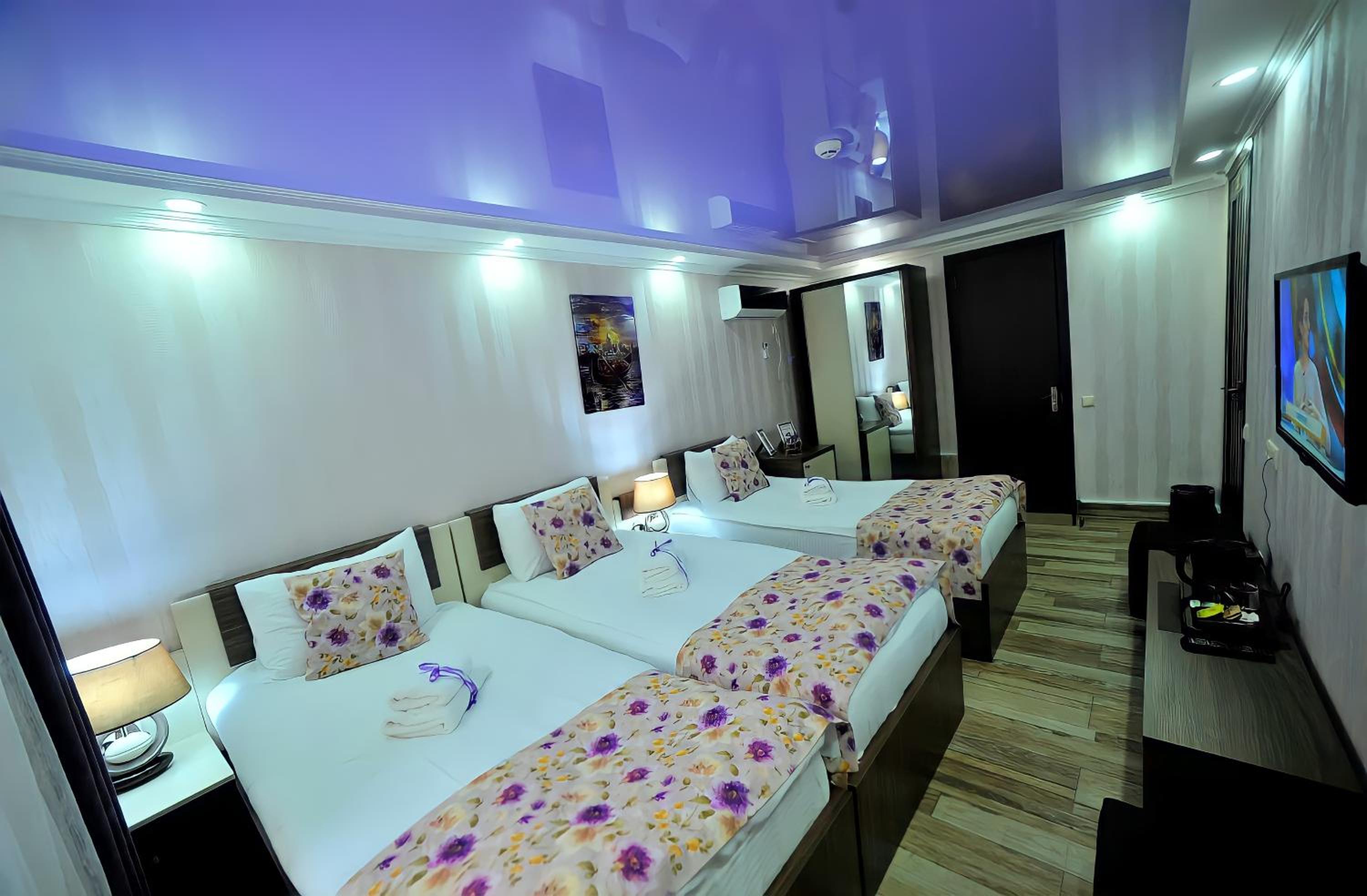 Triple Room photo 2