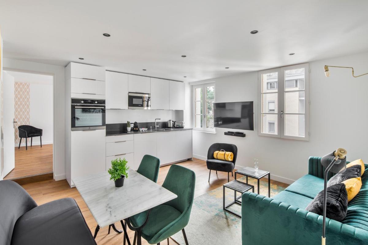 Two-Bedroom Apartment (No Parking)