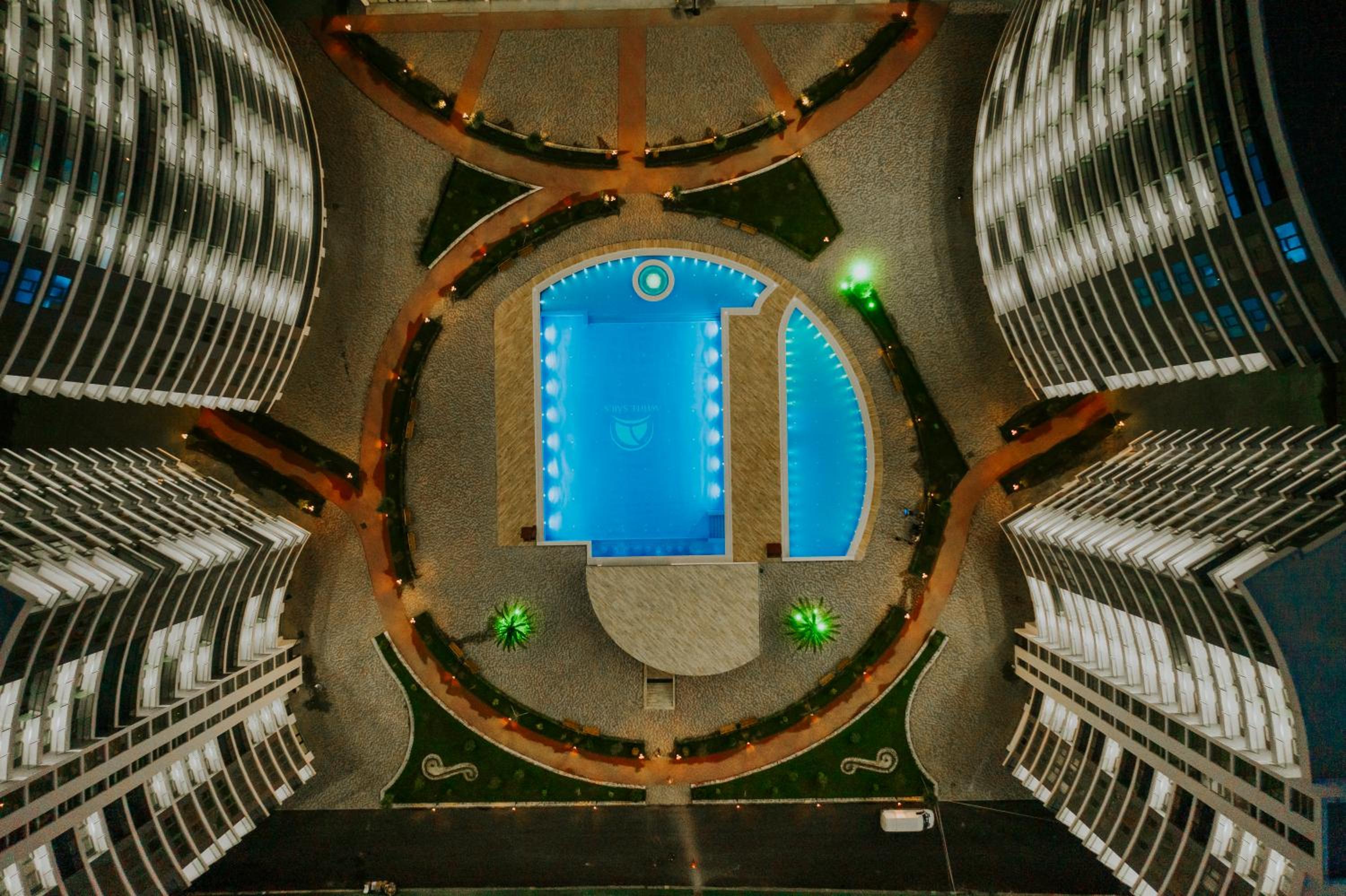 Suite - Photo 4