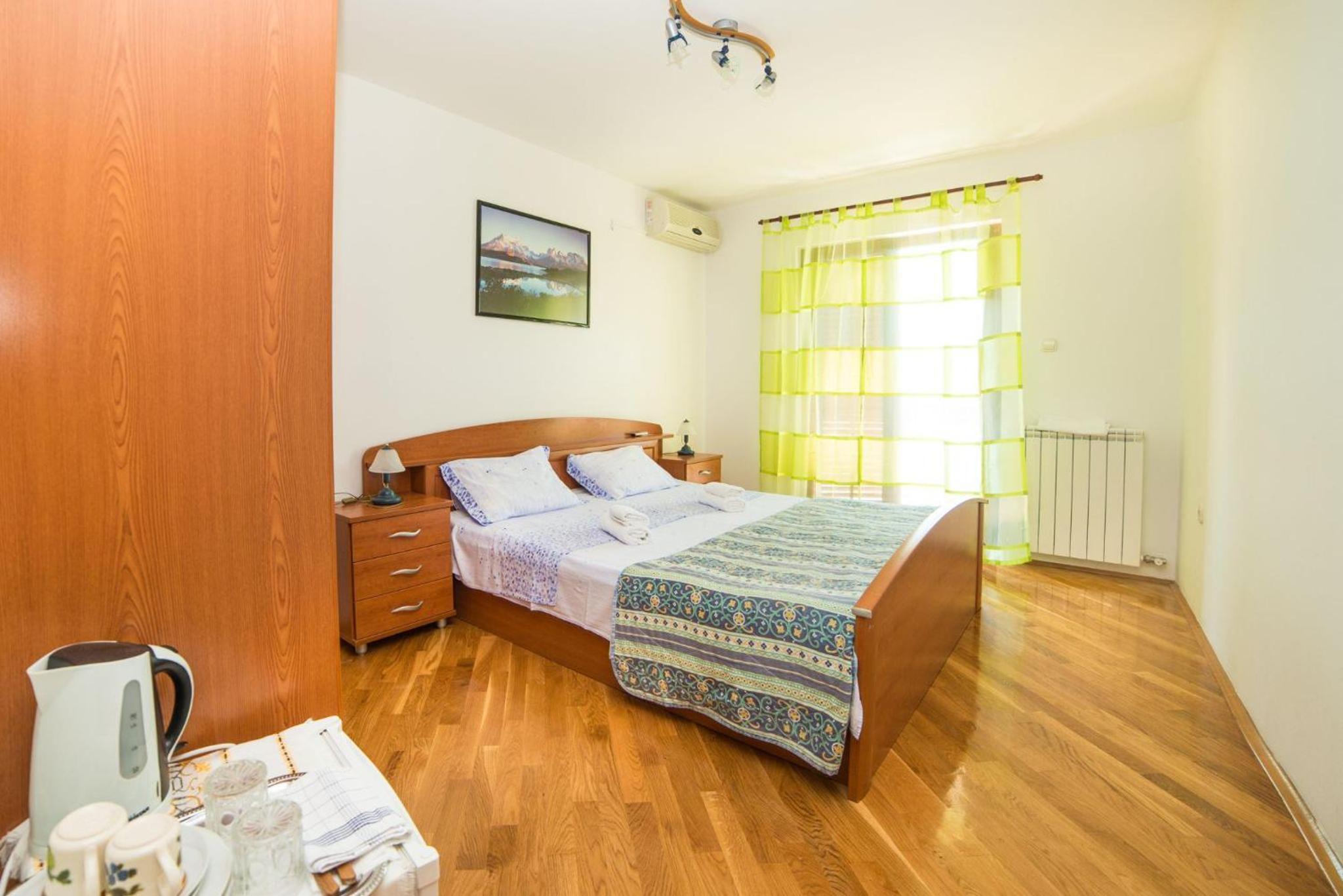 Double Room with Private External Bathroom